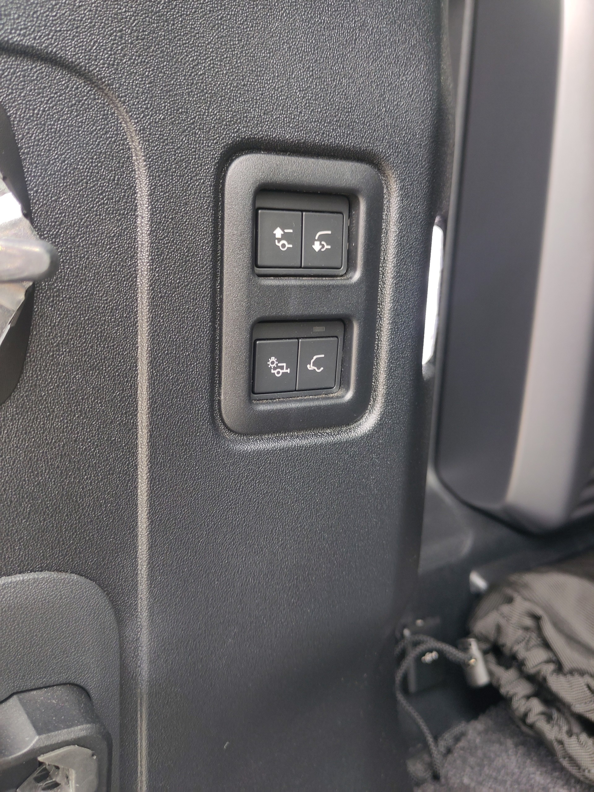 LAND ROVER Defender 110 635 V8 4.4 Octa Edition One AT8-image-22