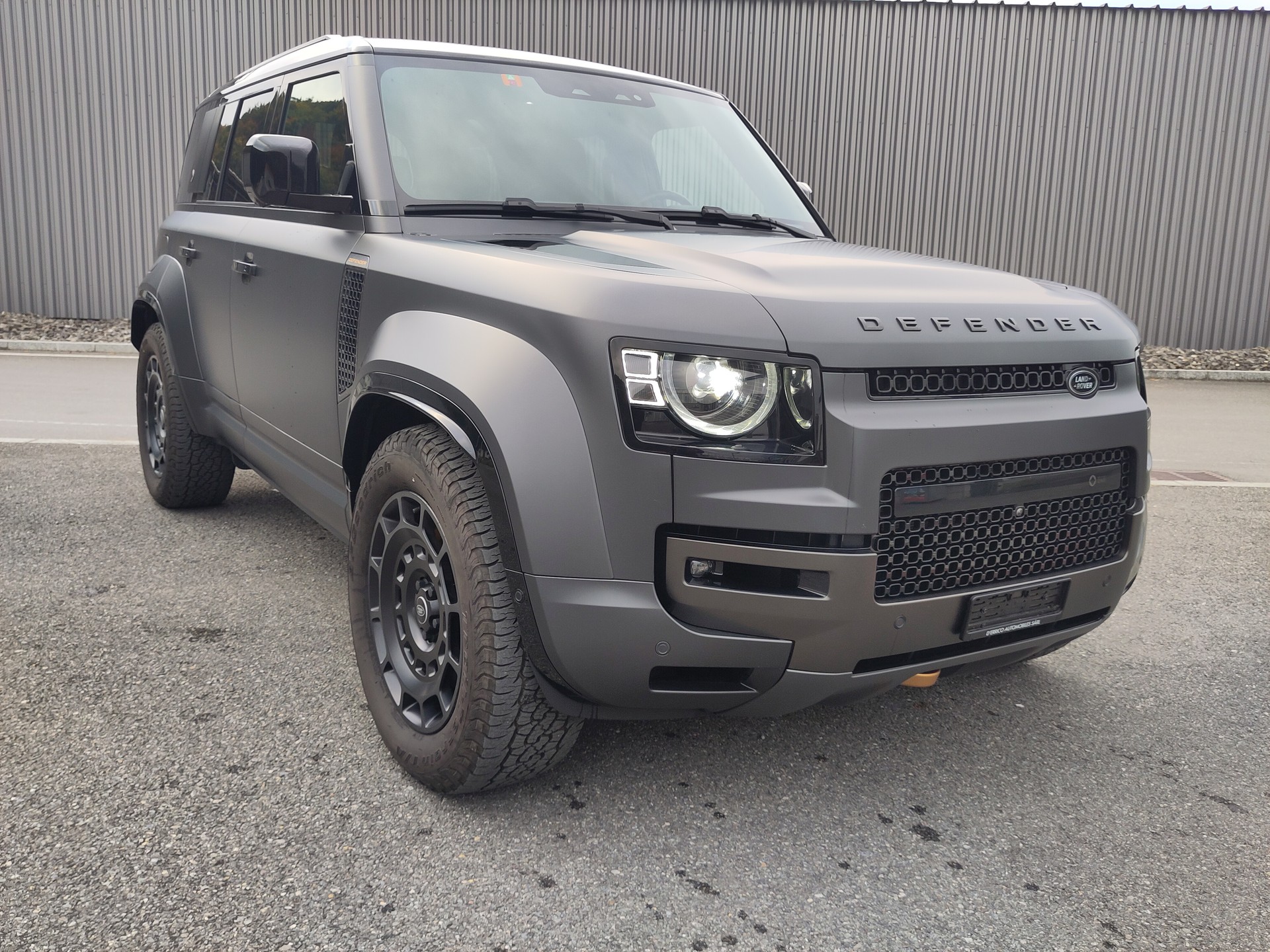LAND ROVER Defender 110 635 V8 4.4 Octa Edition One AT8