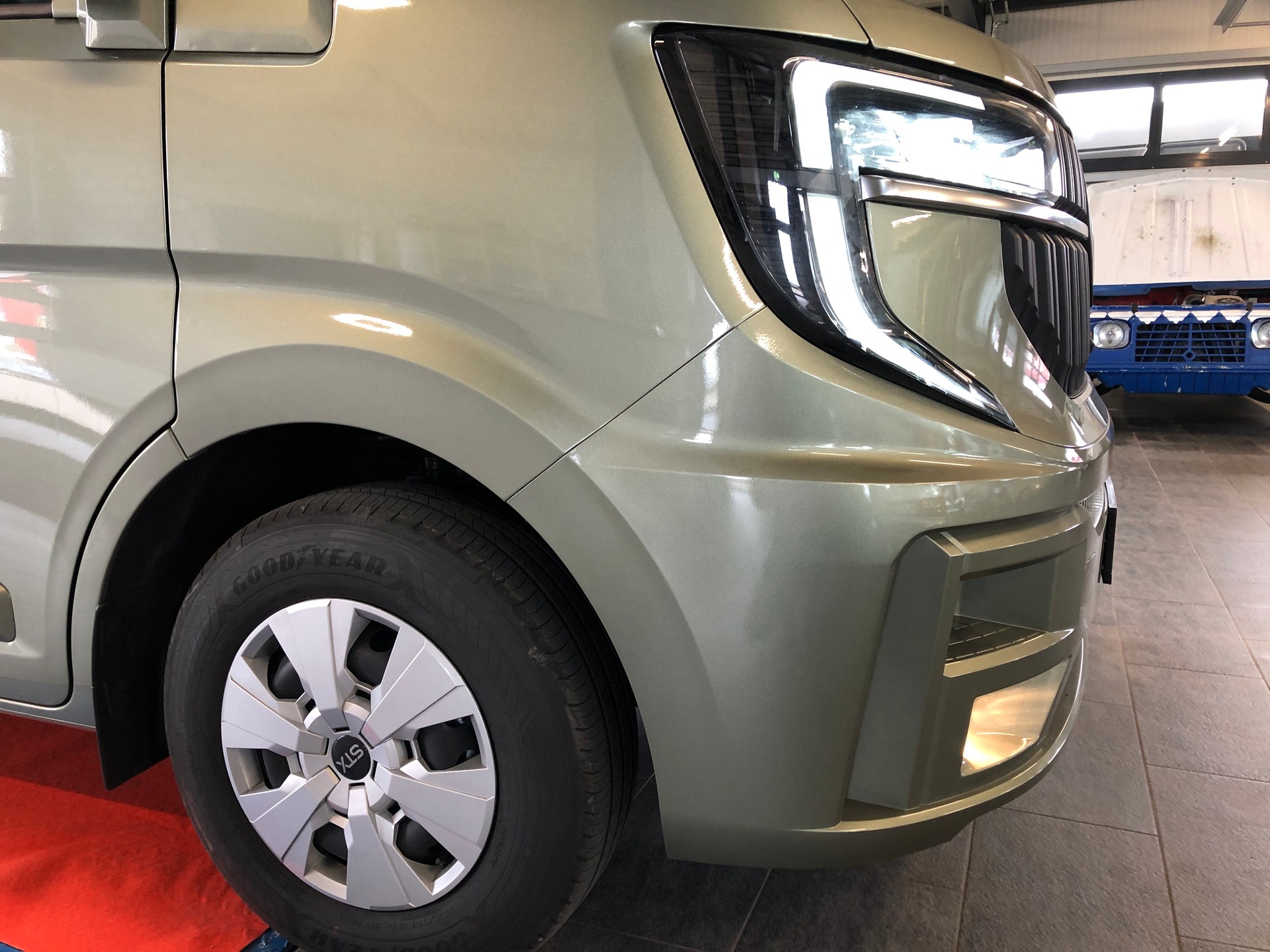 RENAULT STX NEW MODEL 2025 HARAS Pferdetransporter-image-30
