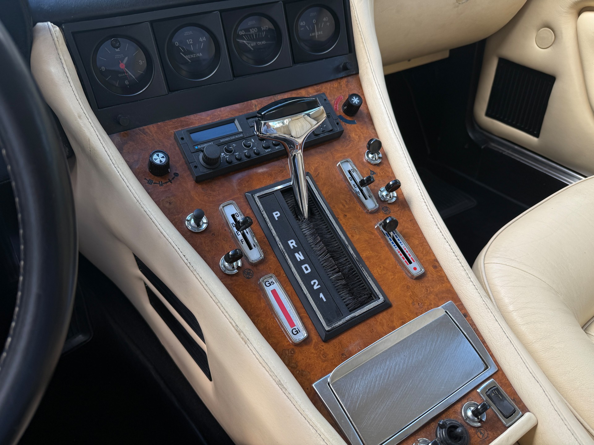 FERRARI 400 Automatic-image-8