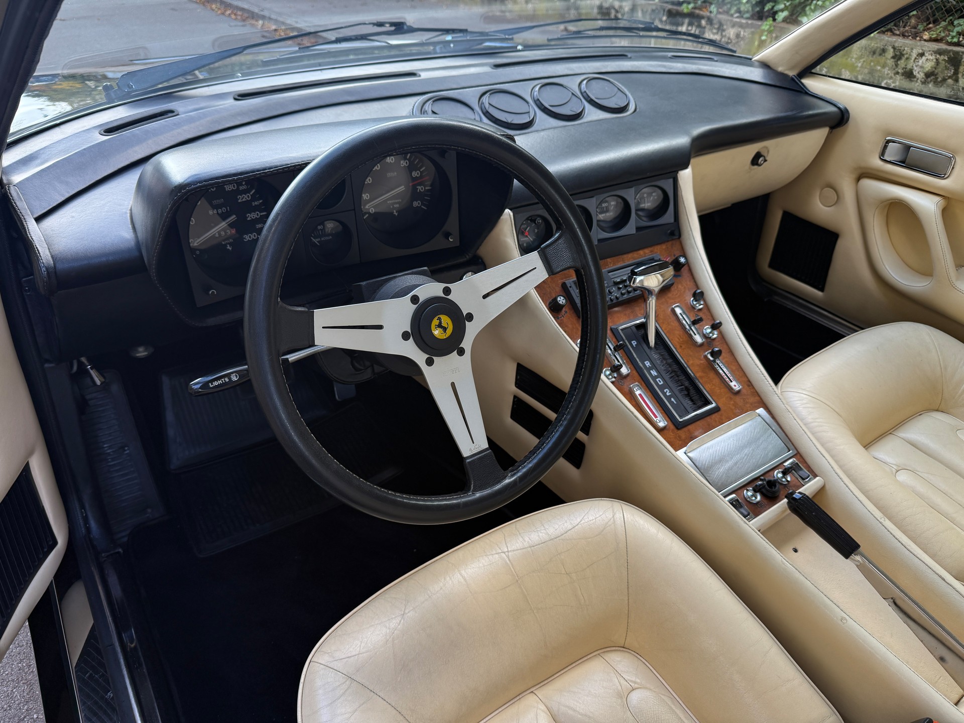 FERRARI 400 Automatic-image-5