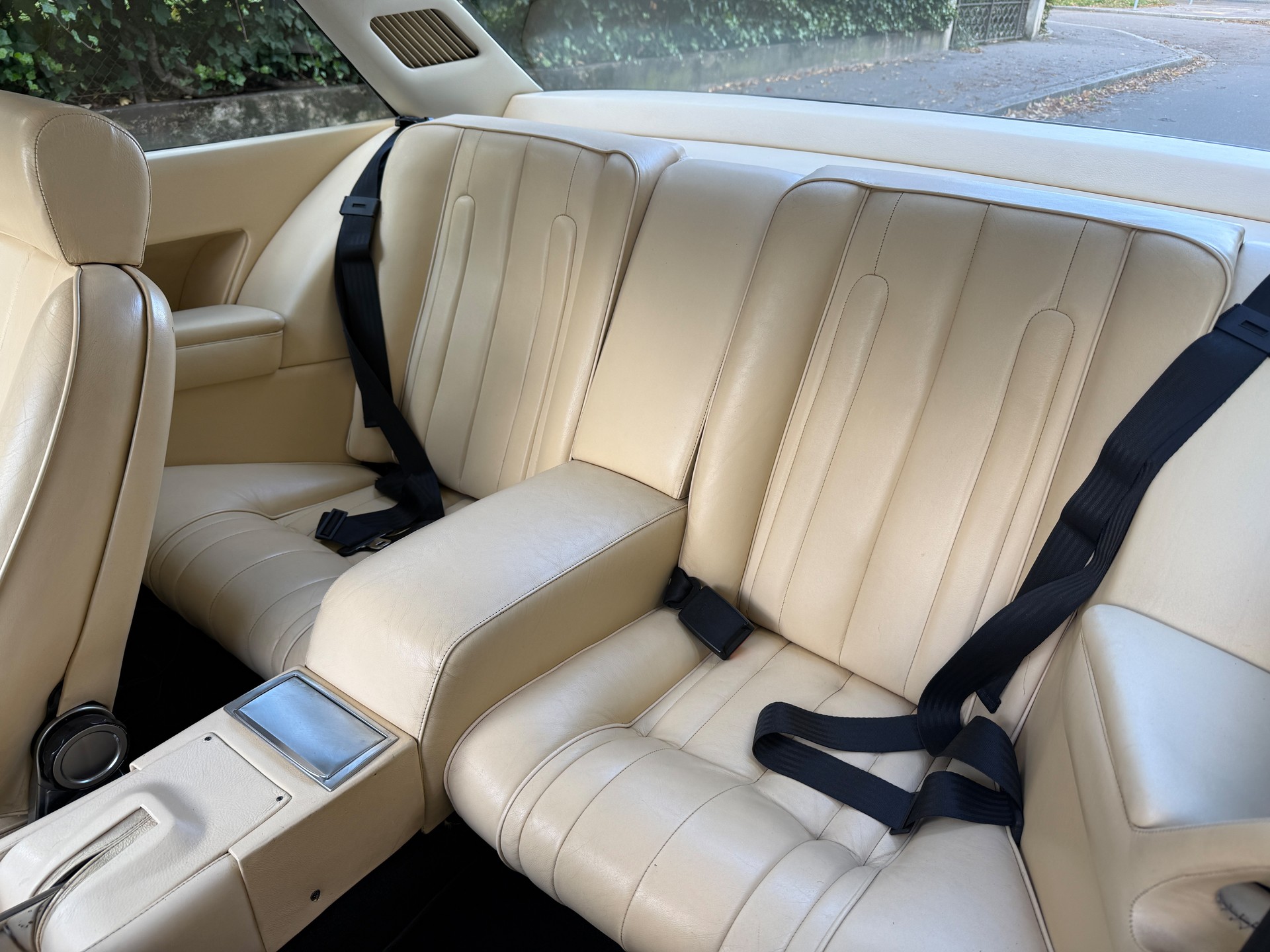 FERRARI 400 Automatic-image-10