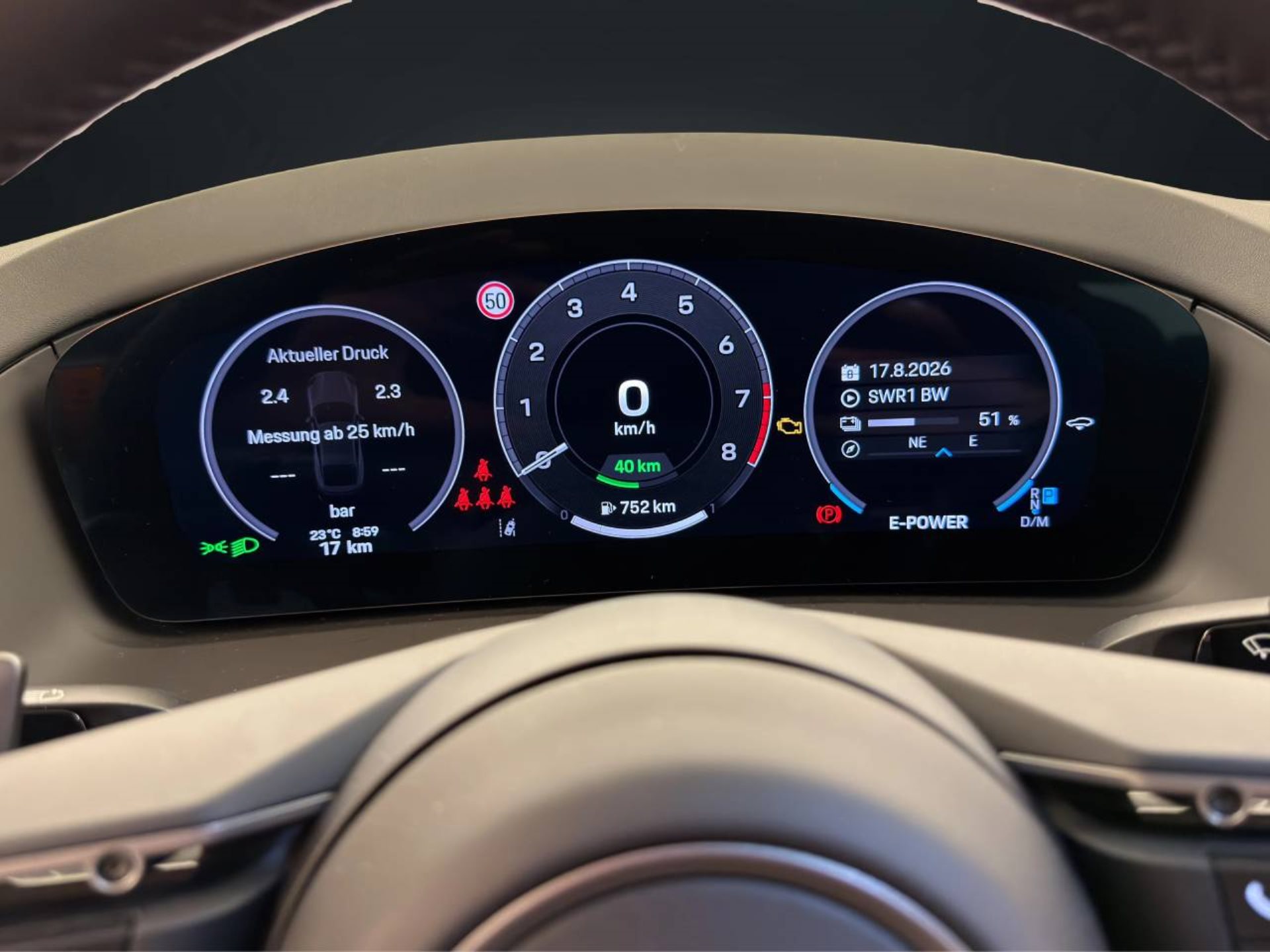 PORSCHE Panamera 4S E-Hybrid-image-23