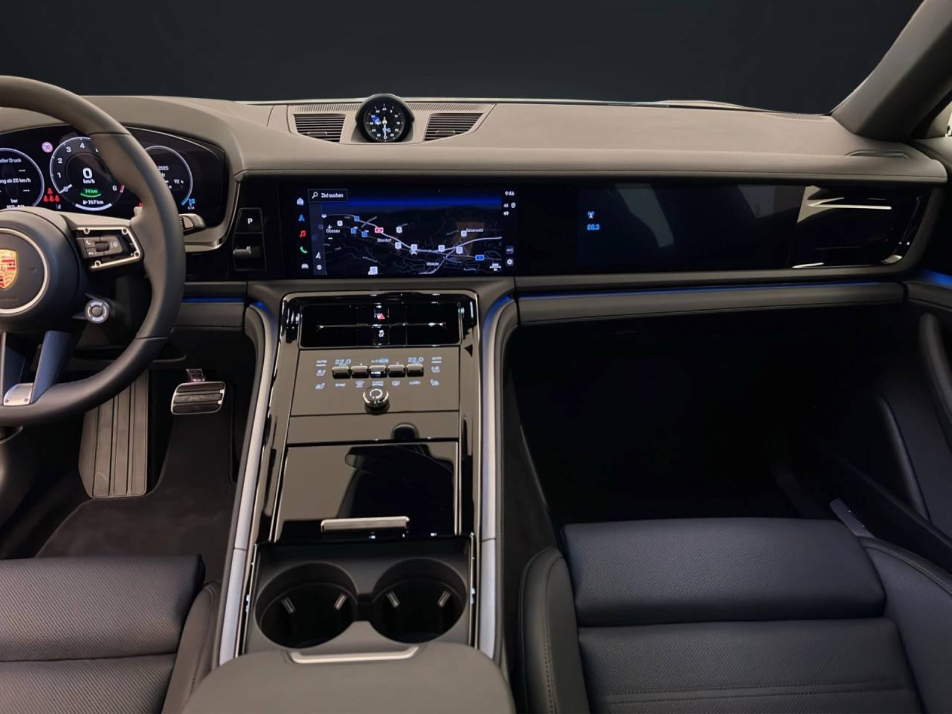 PORSCHE Panamera 4S E-Hybrid-image-9