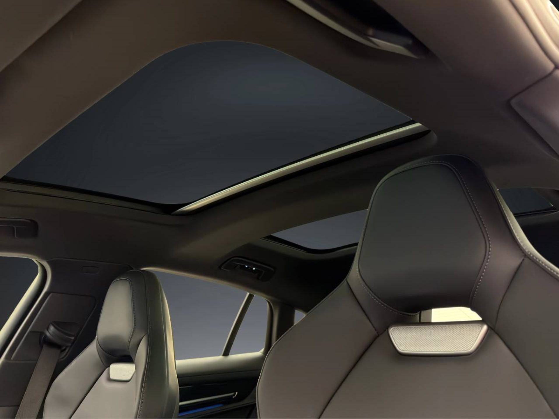 PORSCHE Panamera 4S E-Hybrid-image-22