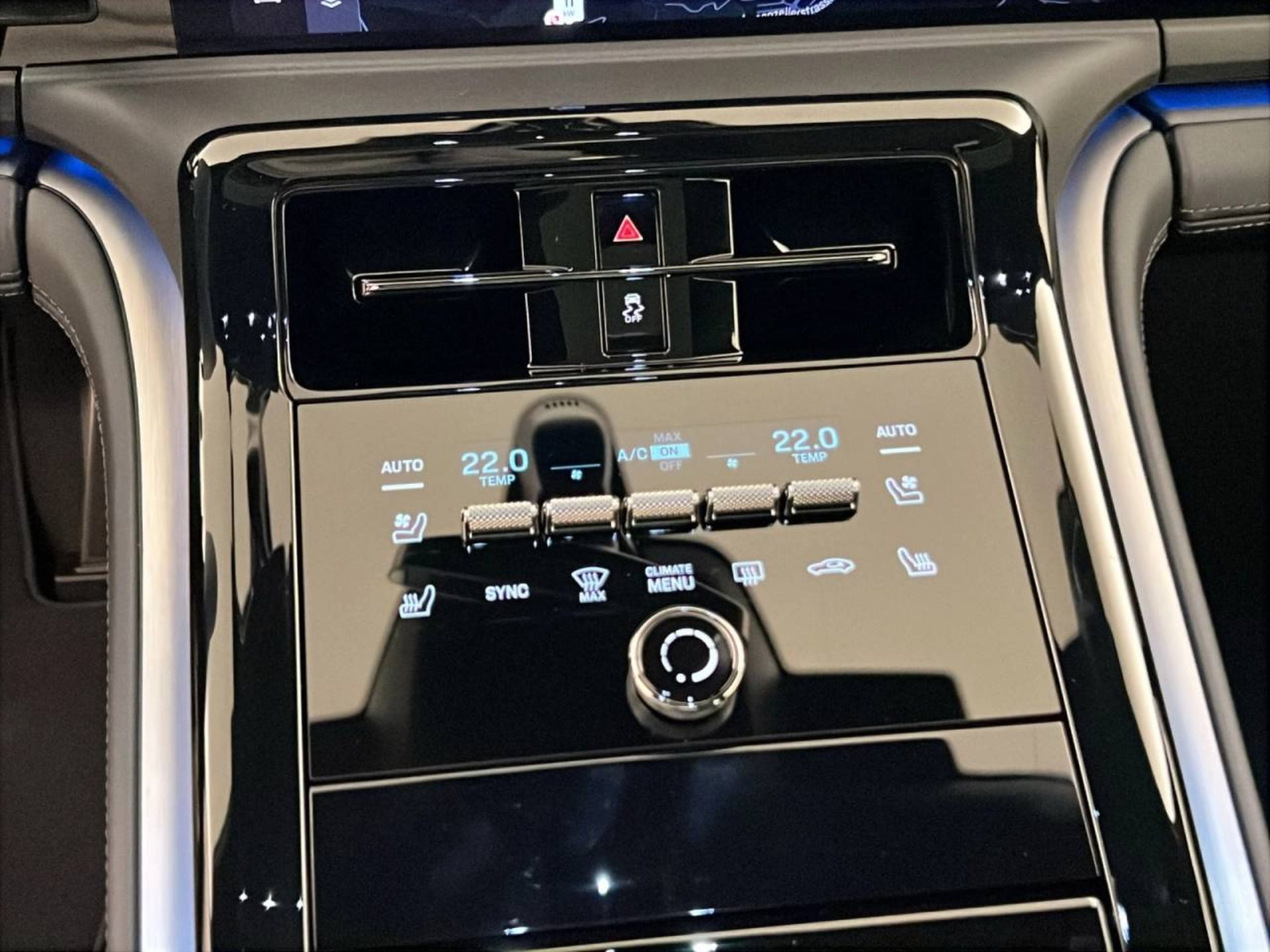 PORSCHE Panamera 4S E-Hybrid-image-11