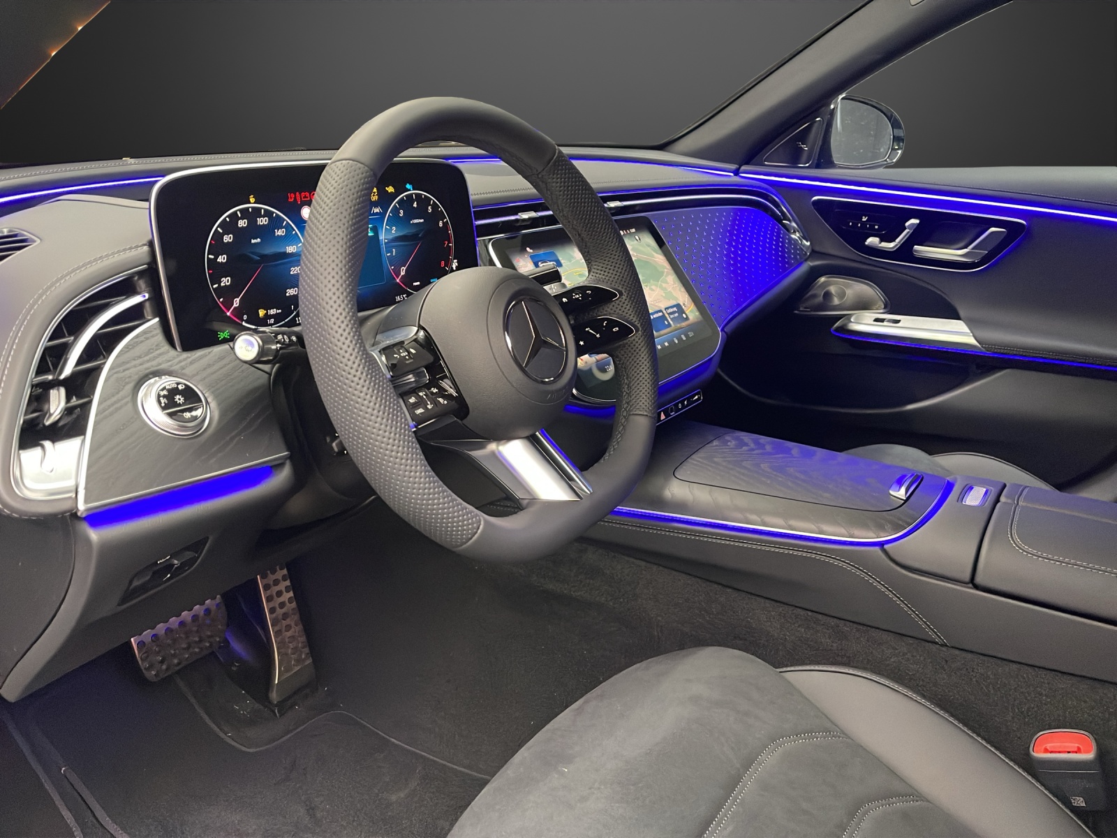MERCEDES-BENZ E 200 T 9G-Tronic 4Matic-image-7