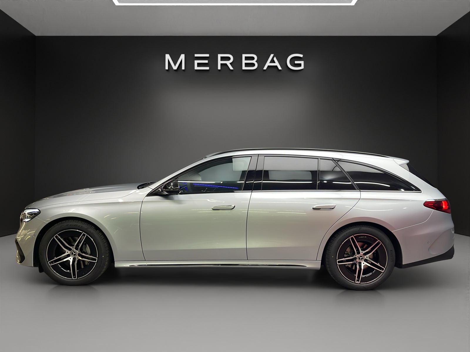 MERCEDES-BENZ E 200 T 9G-Tronic 4Matic-image-2