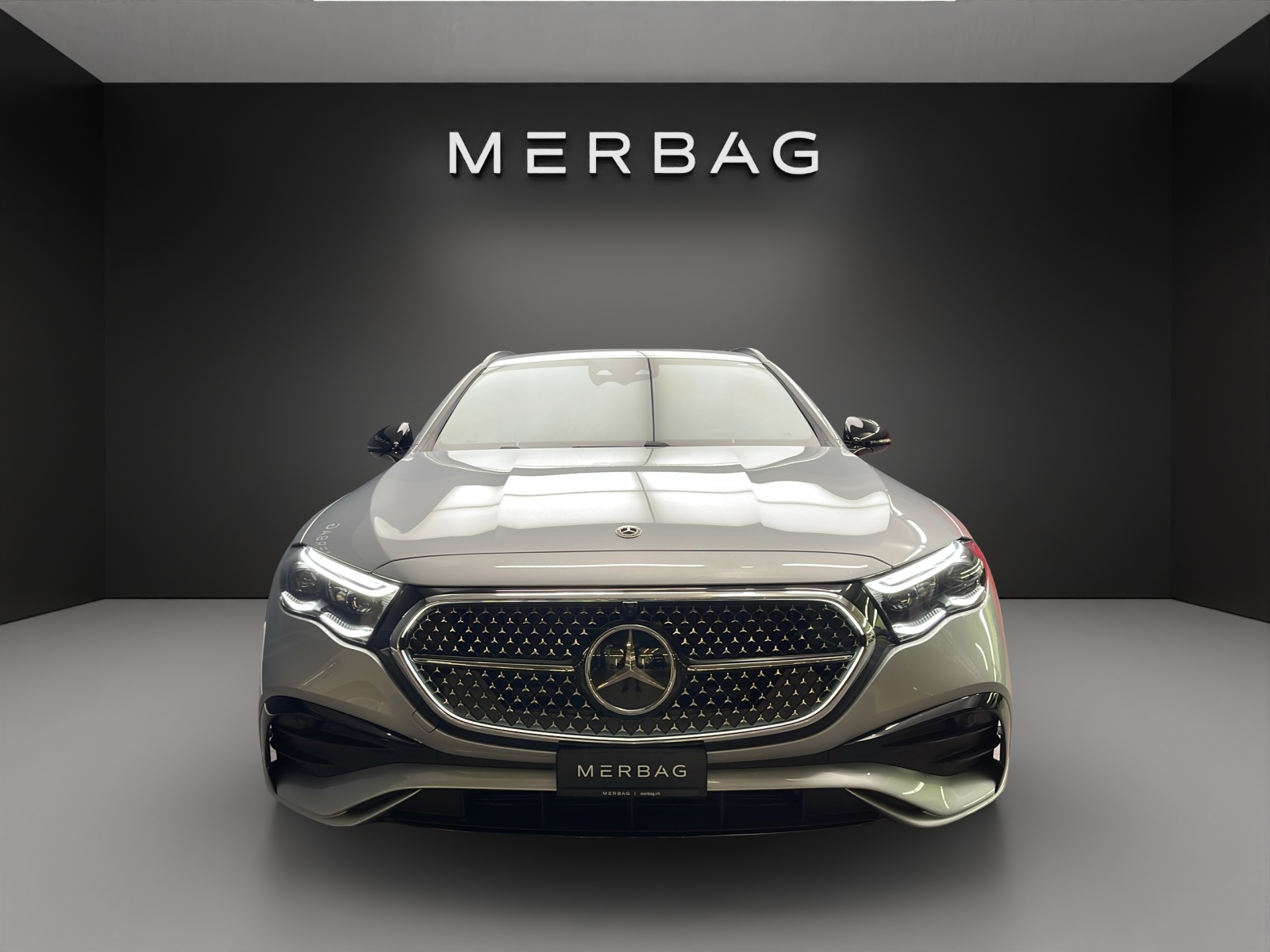 MERCEDES-BENZ E 200 T 9G-Tronic 4Matic-image-1