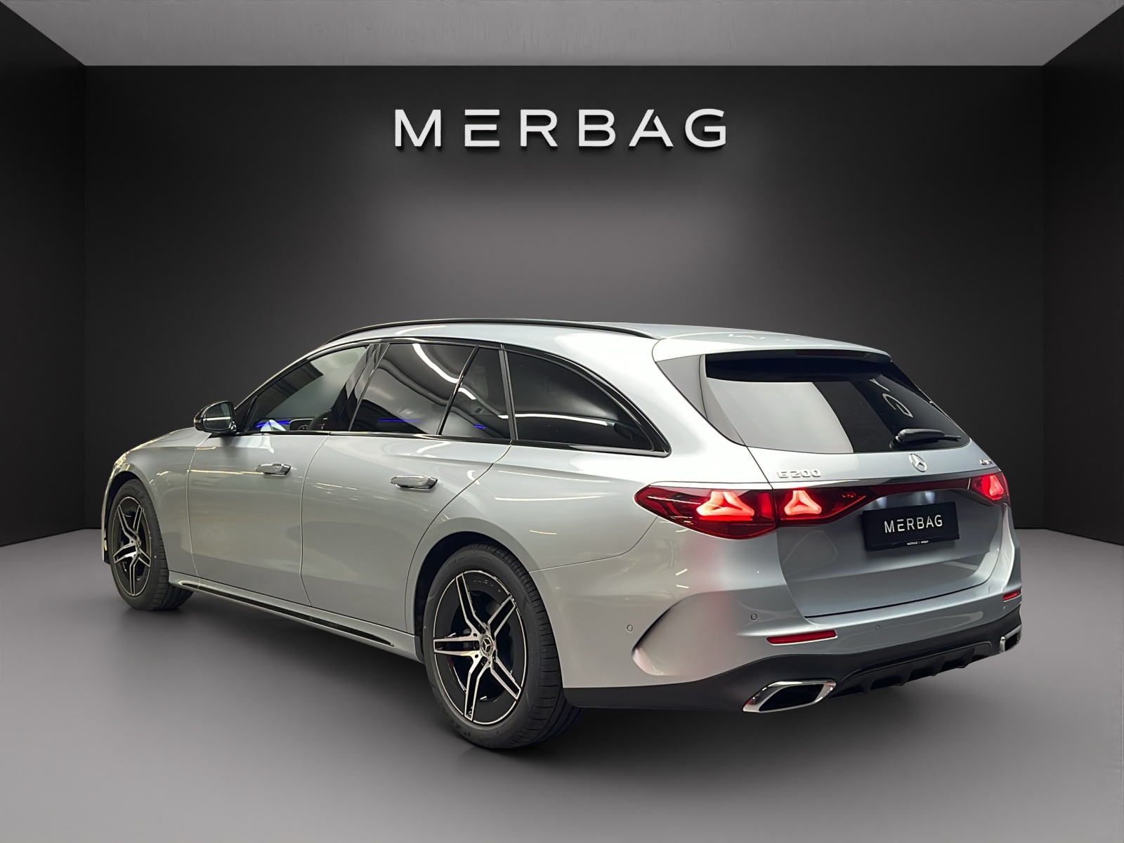 MERCEDES-BENZ E 200 T 9G-Tronic 4Matic-image-3