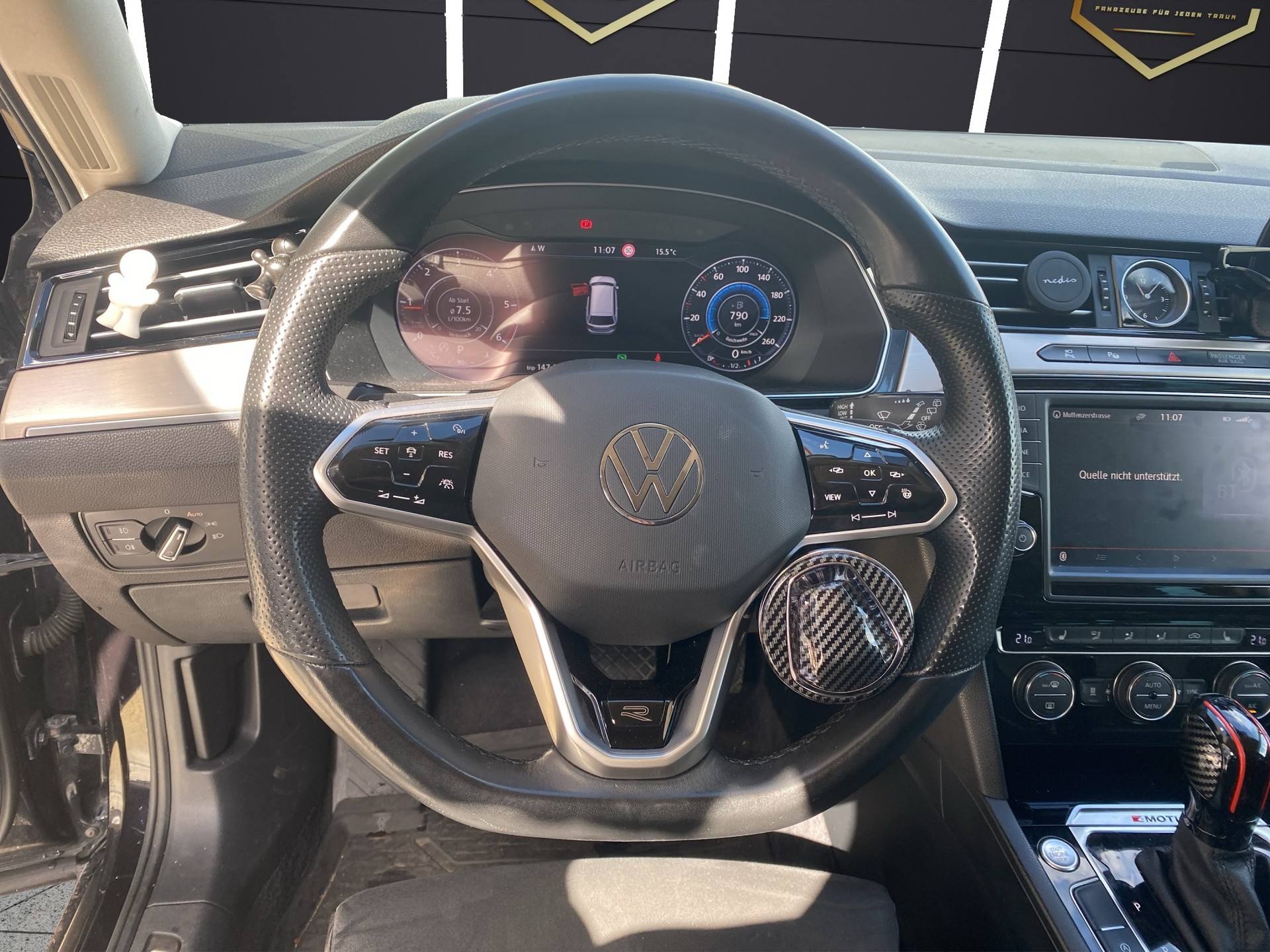VW Passat Variant 2.0 TDI BMT Highline DSG 4Motion-image-10