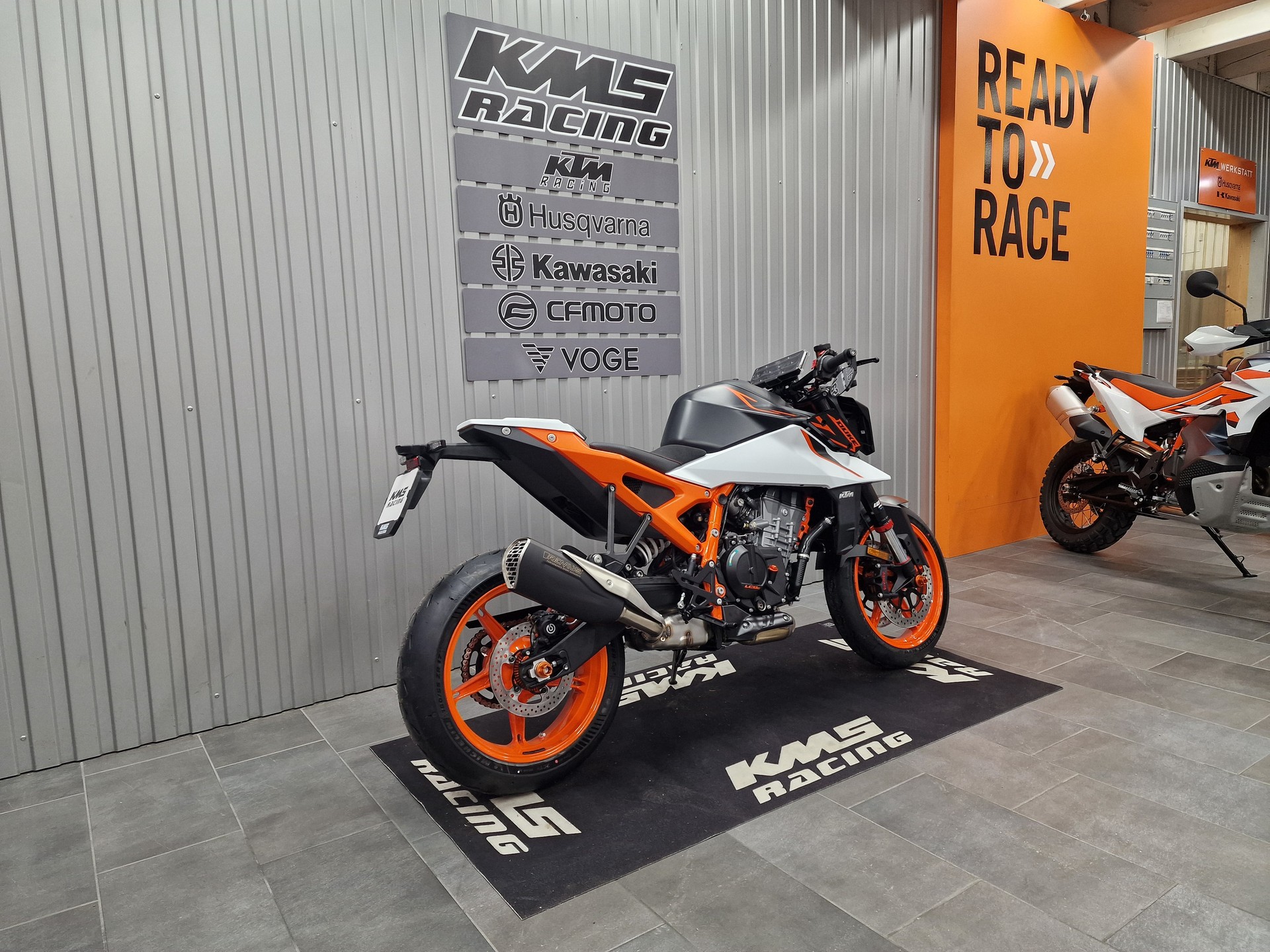 KTM 990 Duke R-image-5