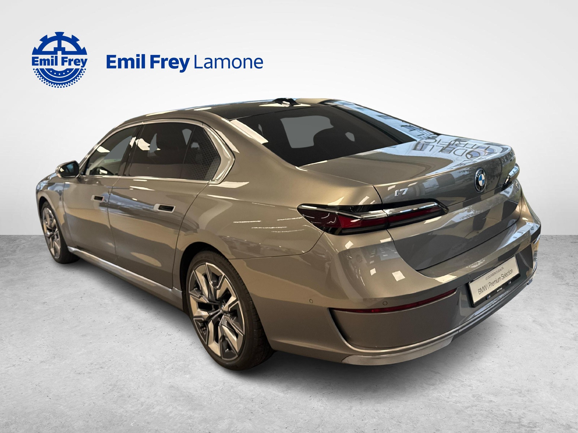 BMW i7 xDrive60-image-5