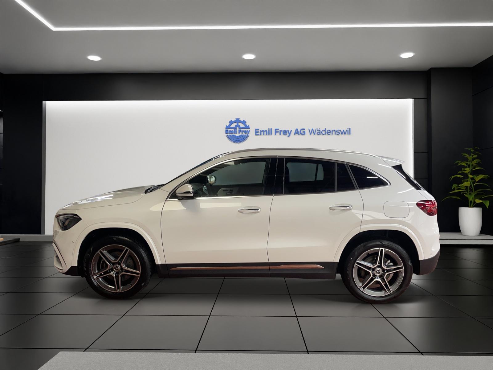 MERCEDES-BENZ GLA 250 e AMG Line-image-2