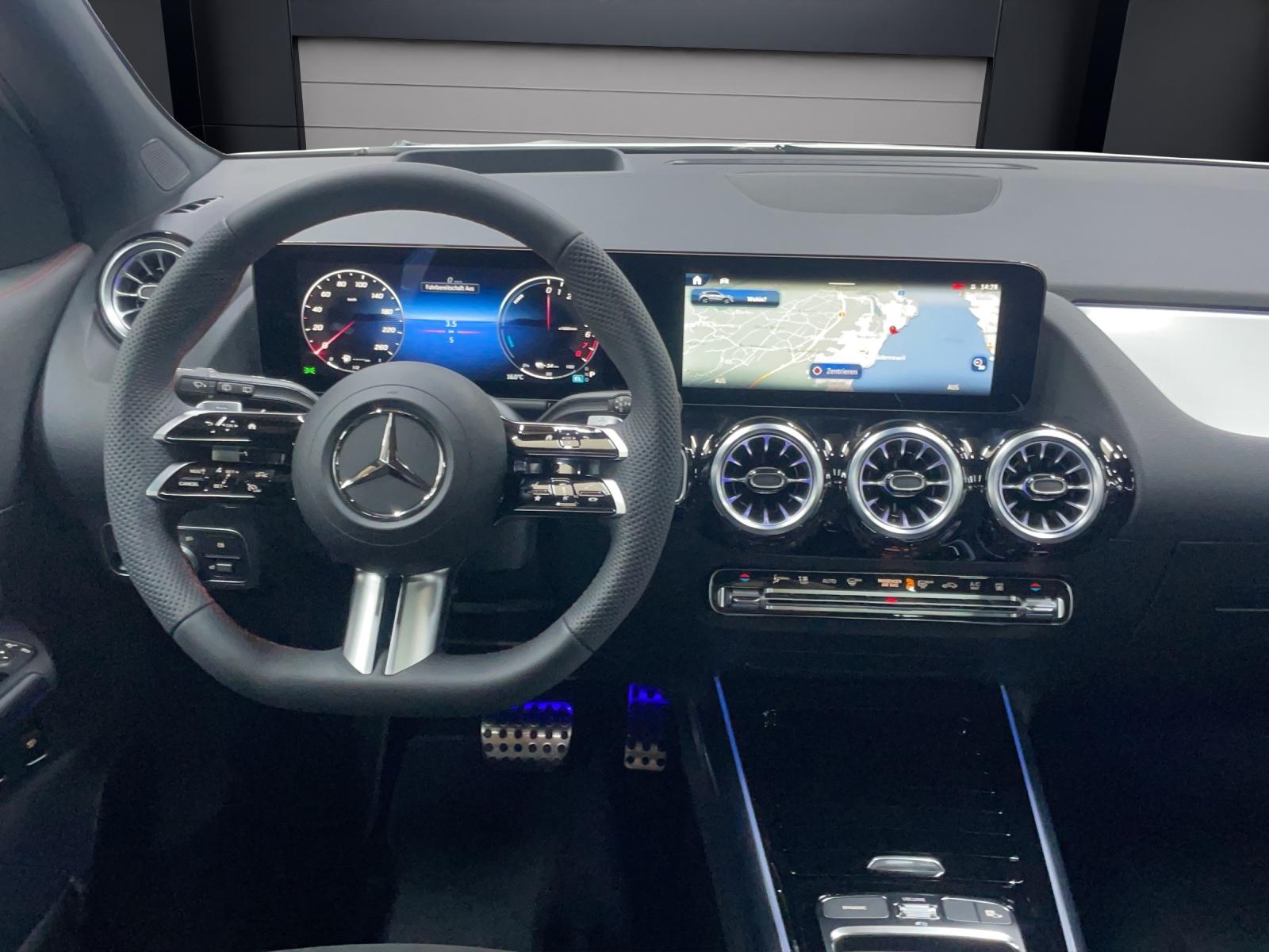 MERCEDES-BENZ GLA 250 e AMG Line-image-5