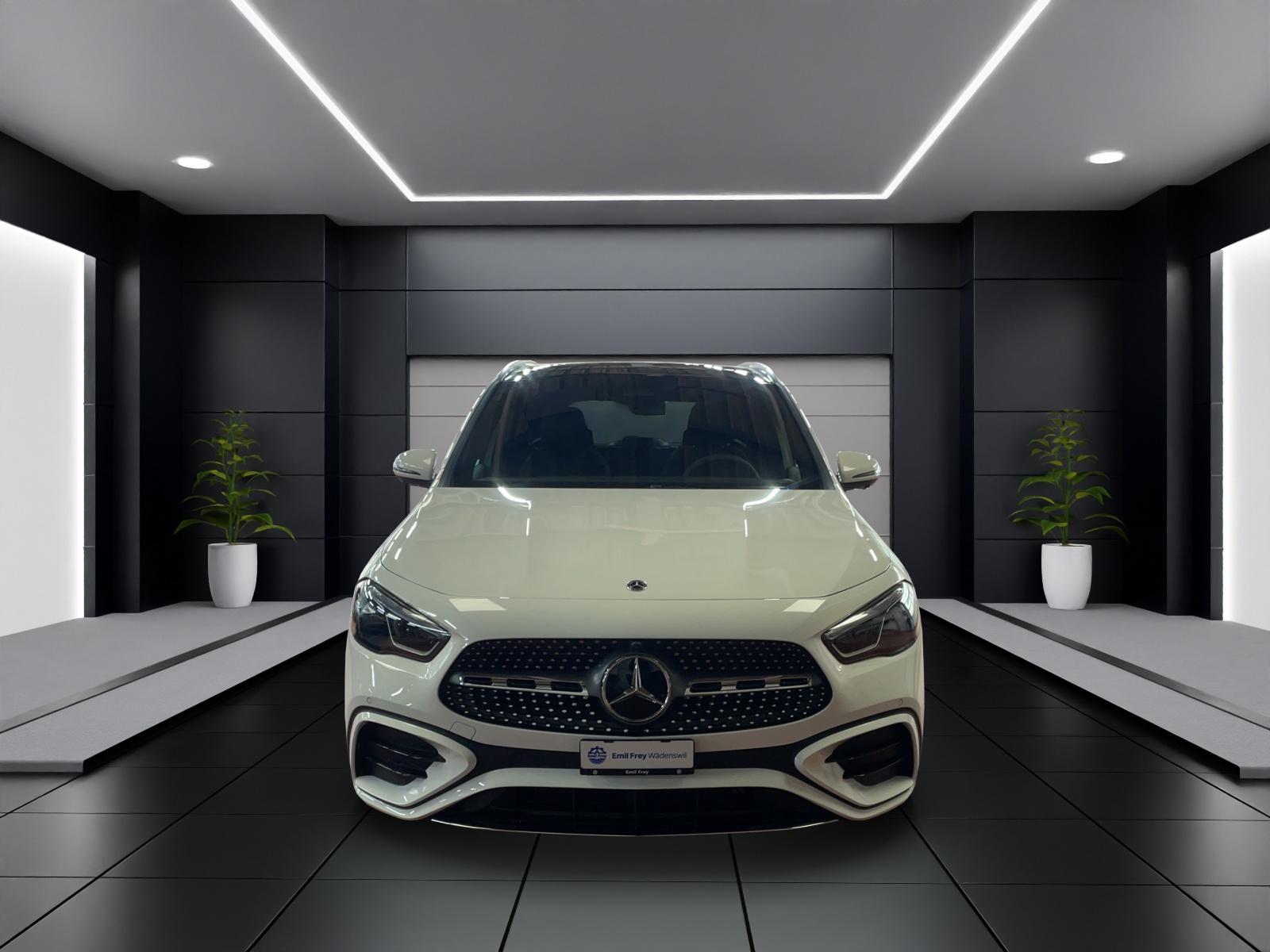 MERCEDES-BENZ GLA 250 e AMG Line-image-1