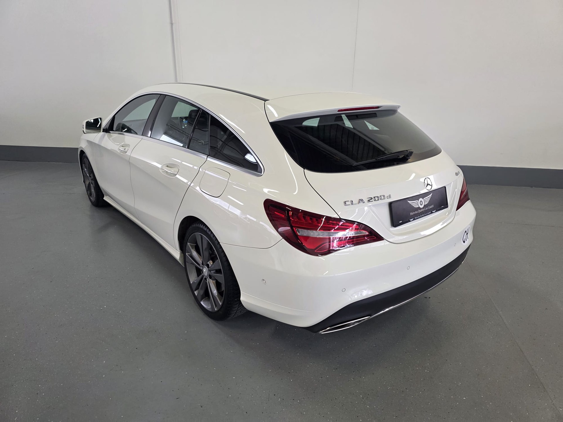 MERCEDES-BENZ CLA Shooting Br. 200 d Swiss Star Urban 4M 7G-DCT-image-14