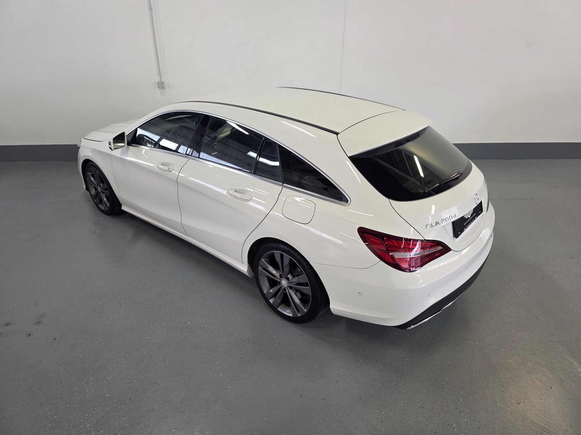 MERCEDES-BENZ CLA Shooting Br. 200 d Swiss Star Urban 4M 7G-DCT-image-11