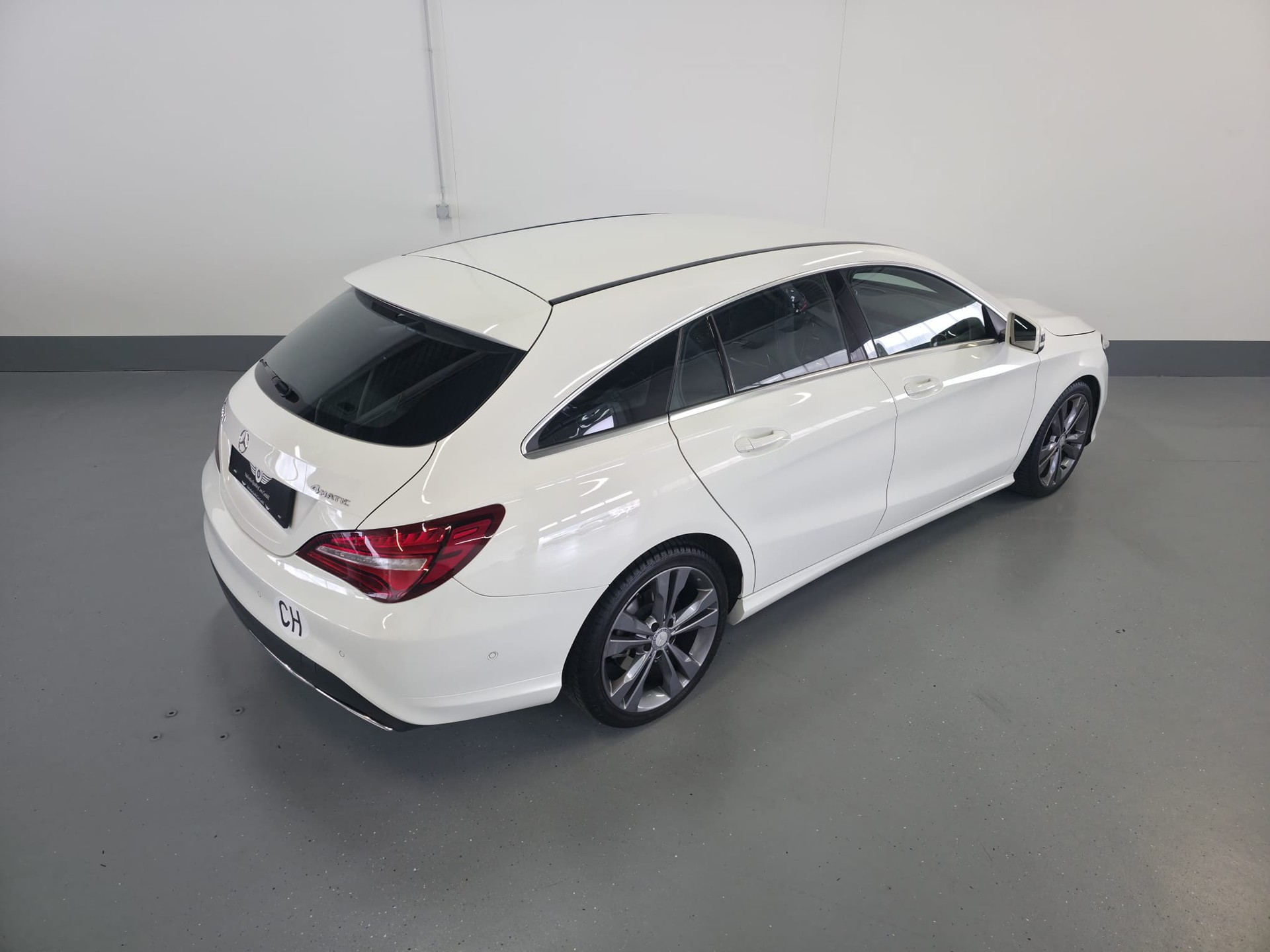 MERCEDES-BENZ CLA Shooting Br. 200 d Swiss Star Urban 4M 7G-DCT-image-7