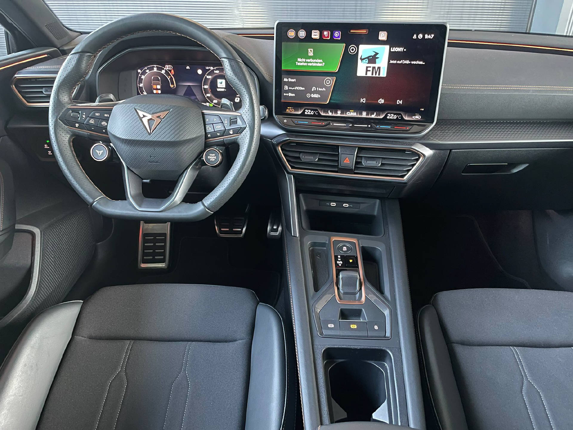 CUPRA Leon 1.5 eTSI DSG-image-6