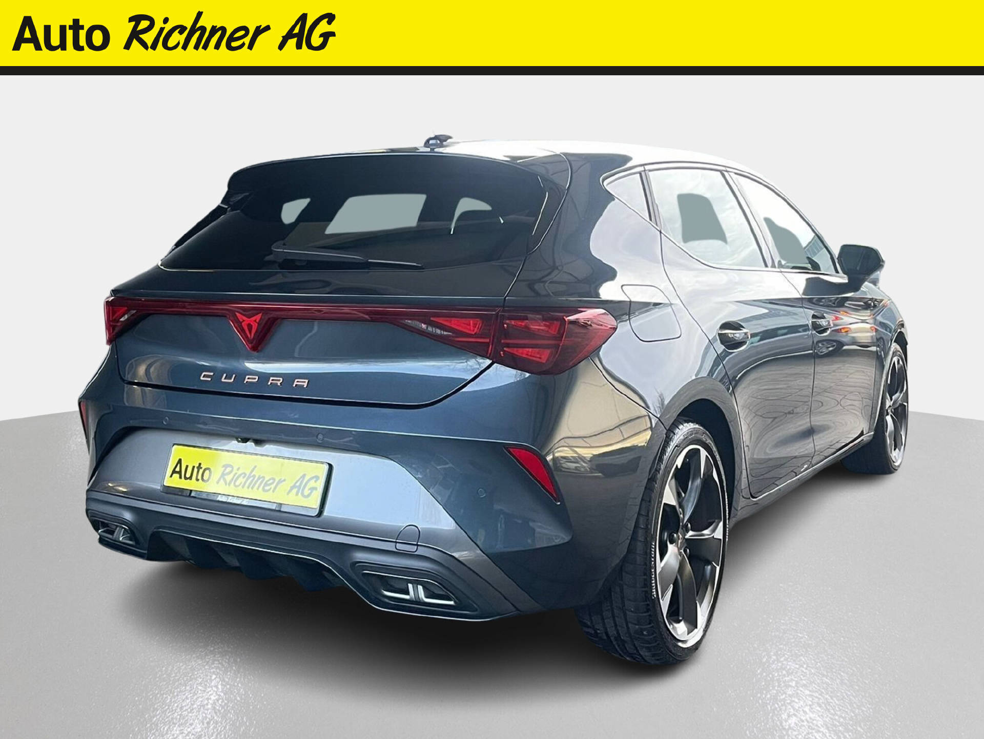 CUPRA Leon 1.5 eTSI DSG-image-3