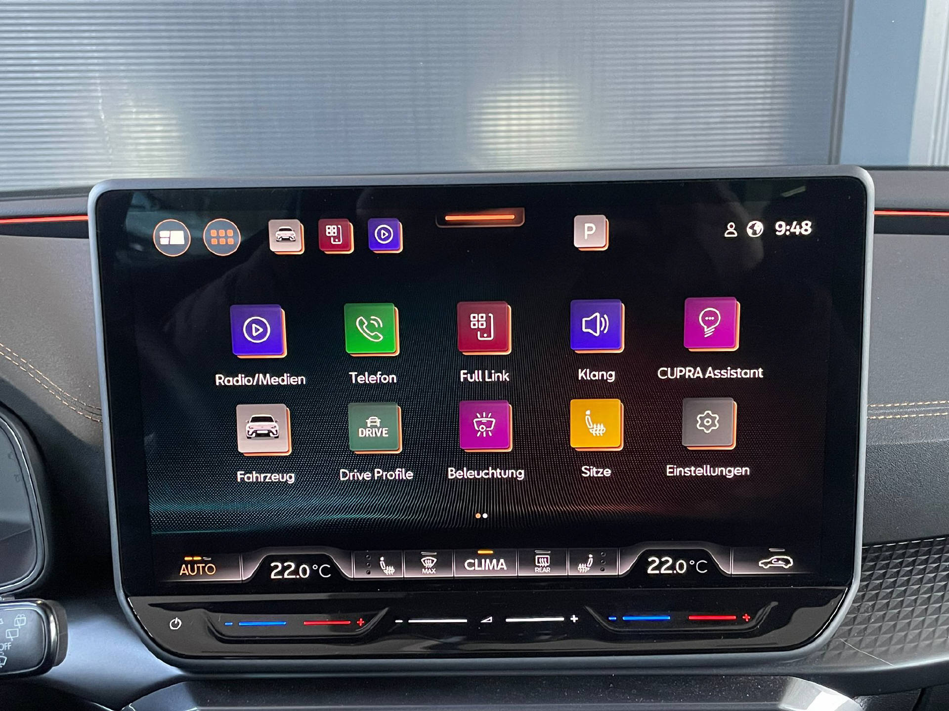 CUPRA Leon 1.5 eTSI DSG-image-14