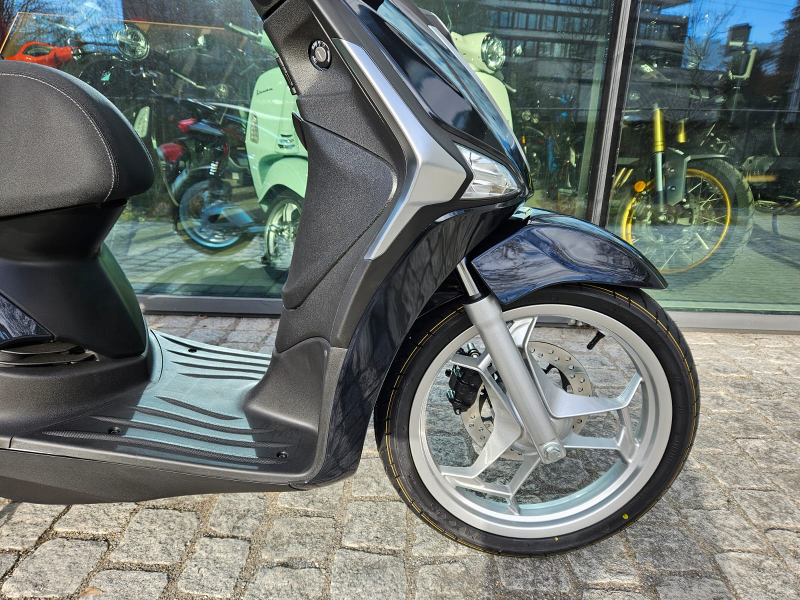 PIAGGIO Liberty 125 E5+-image-7