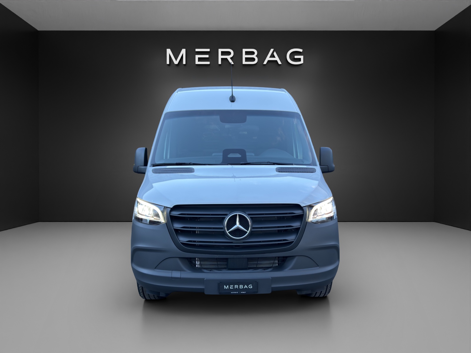 MERCEDES-BENZ Sprinter 319 CDI Standard 9G-TRONIC-image-1