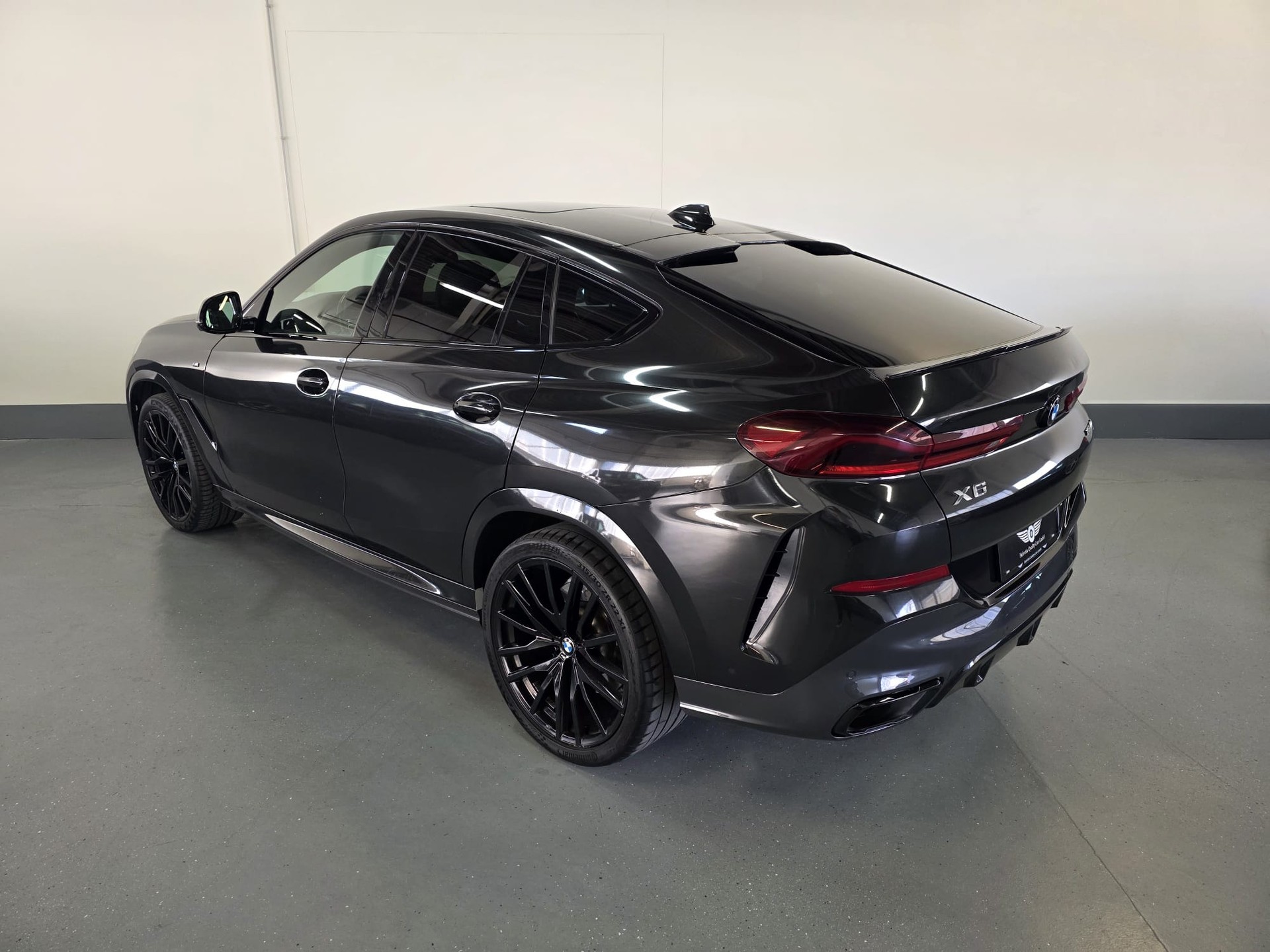BMW X6 xDrive 48V 40d Steptronic M Sport-image-9