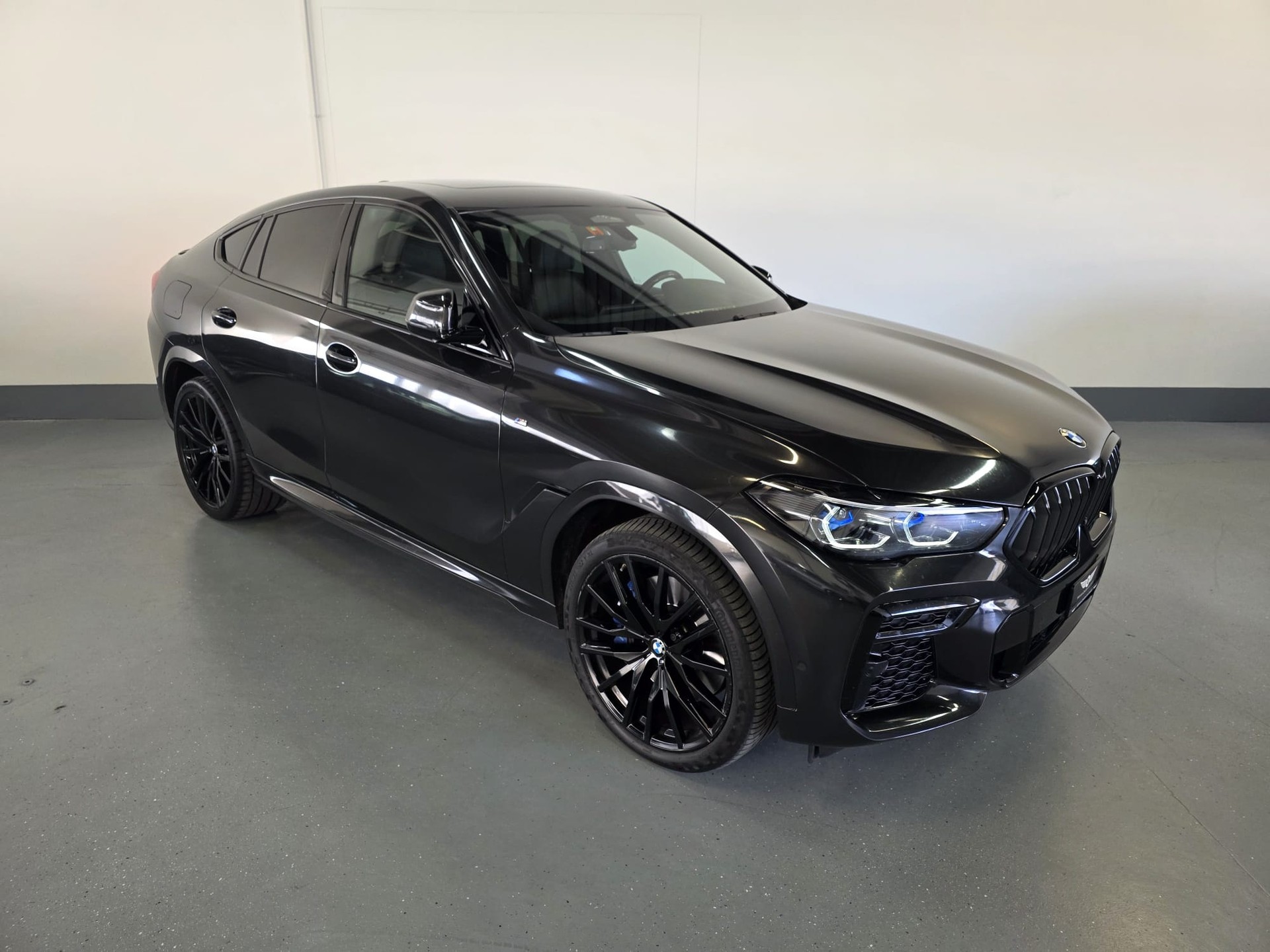 BMW X6 xDrive 48V 40d Steptronic M Sport-image-1