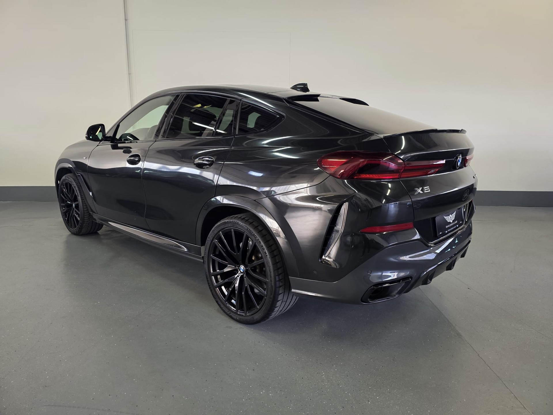 BMW X6 xDrive 48V 40d Steptronic M Sport-image-10