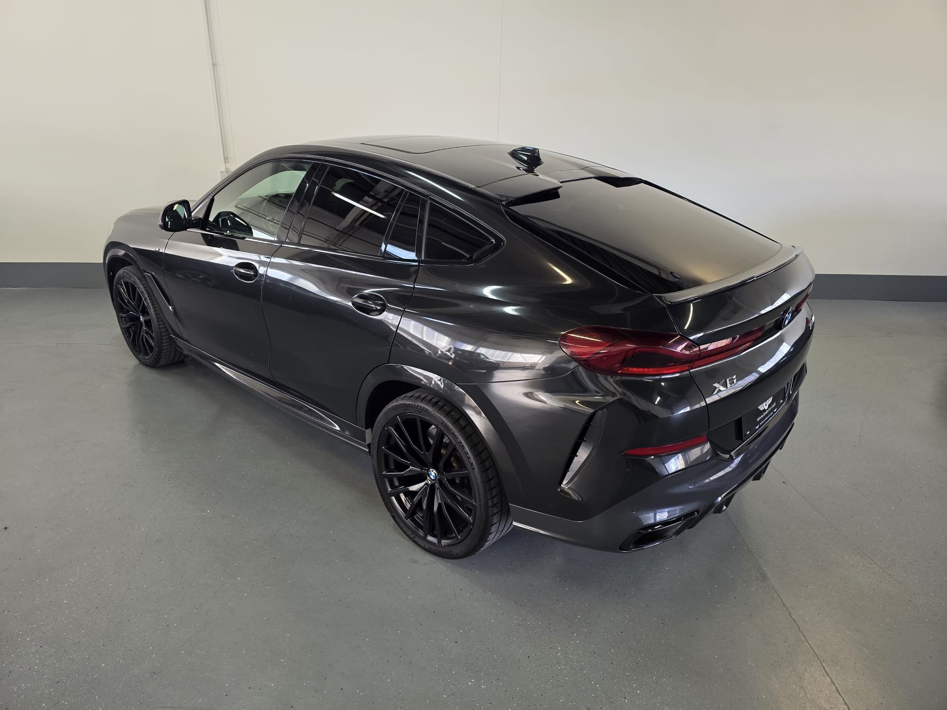 BMW X6 xDrive 48V 40d Steptronic M Sport-image-8
