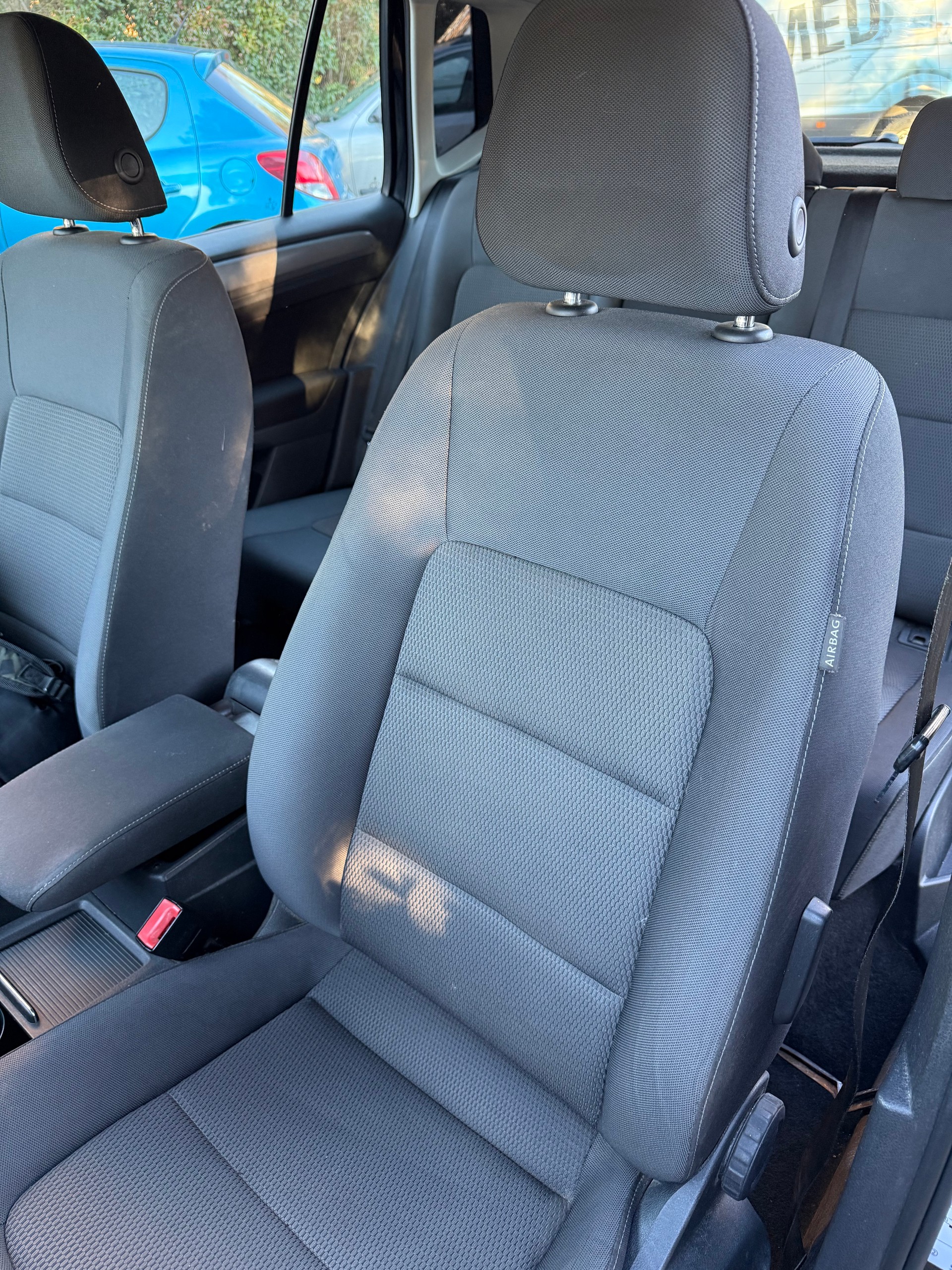 VW Golf Sportsvan 1.4 TSI Comfortline DSG-image-8