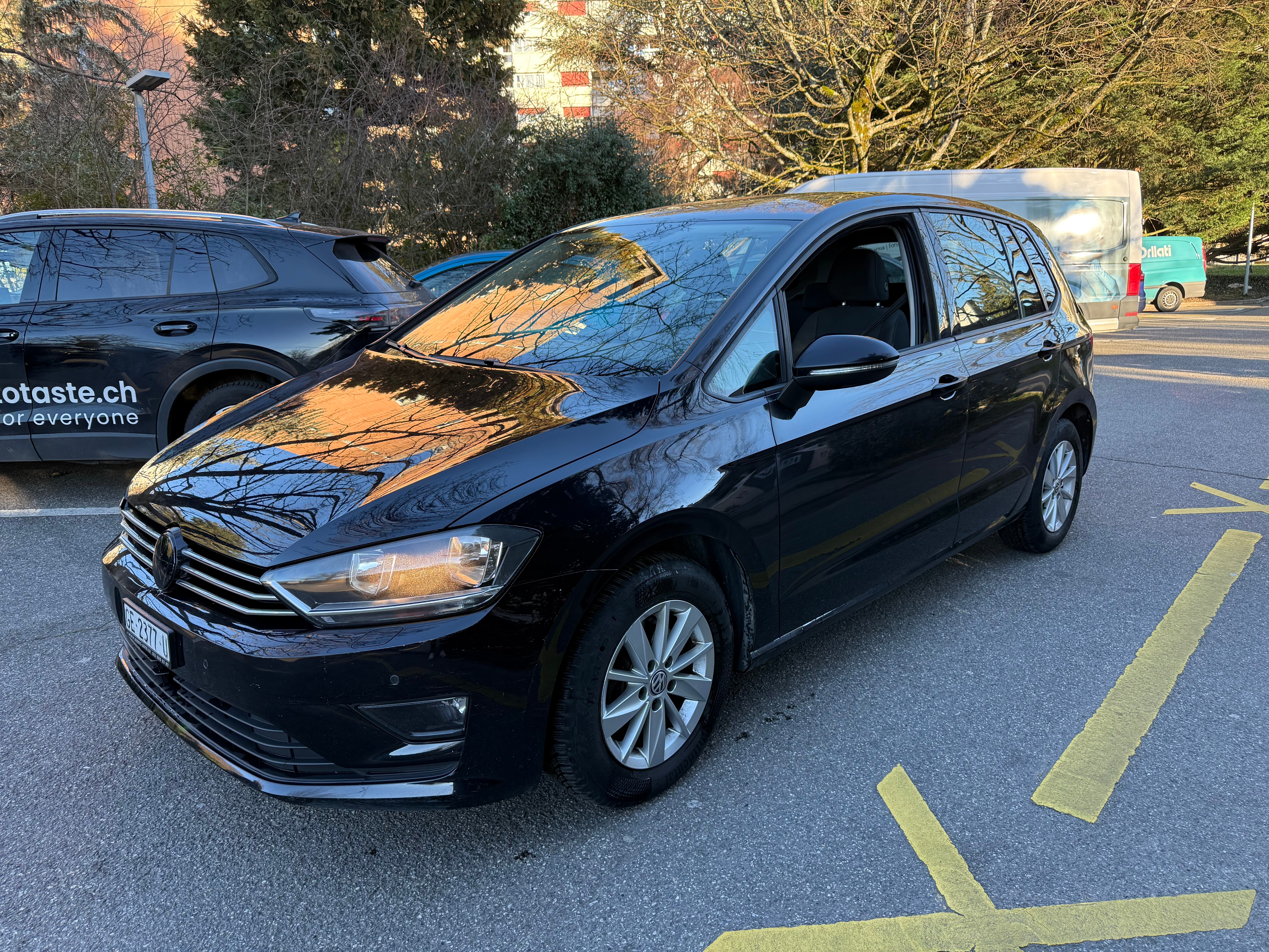 Car photo