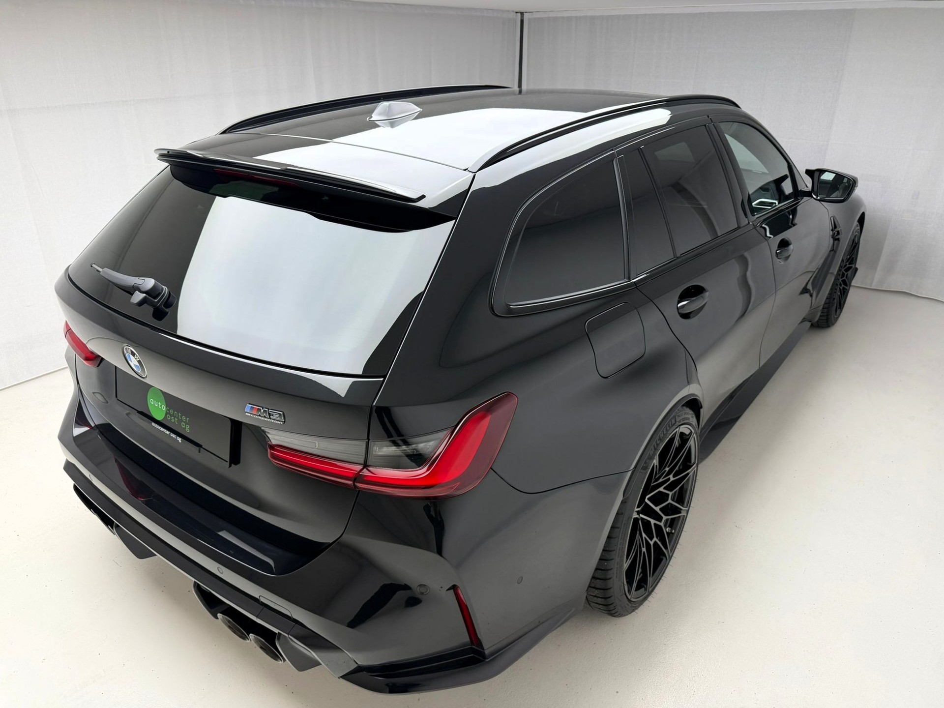 BMW M3 Touring xDrive Competition M-image-10