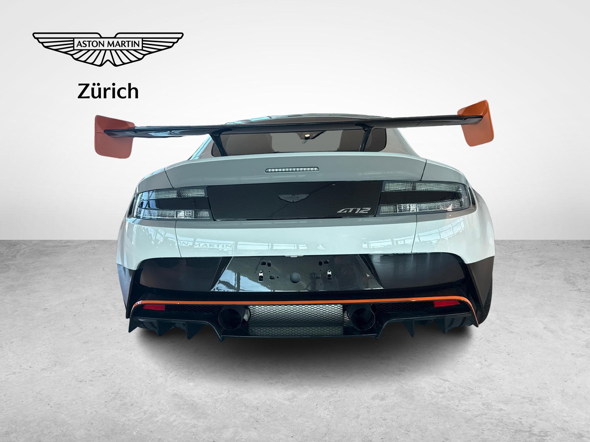 ASTON MARTIN GT12-showroom-element-2