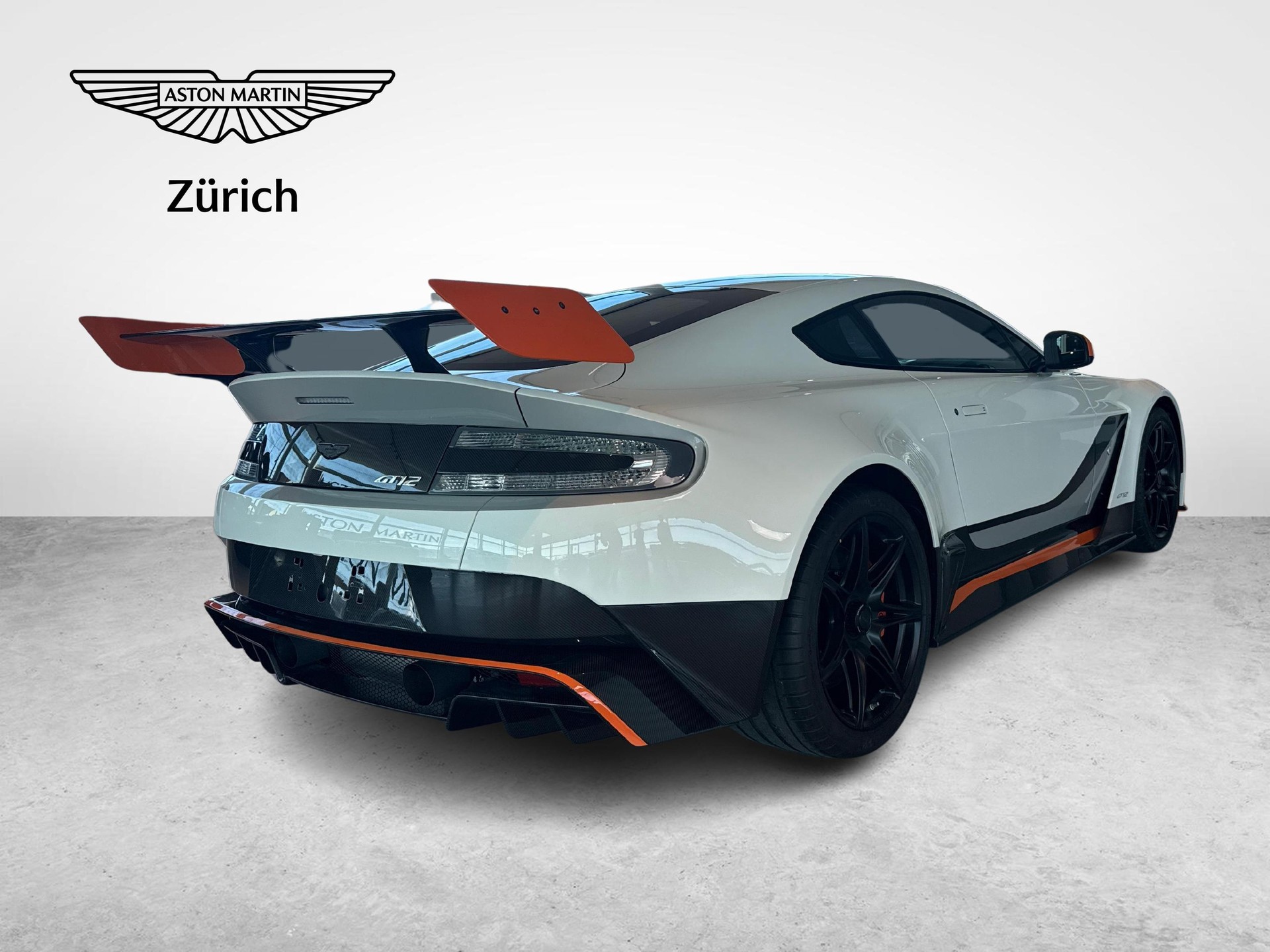 ASTON MARTIN GT12-showroom-element-3
