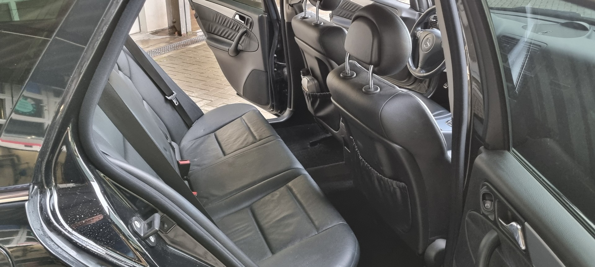 MERCEDES-BENZ C 200 Kompressor Avantgarde-image-9