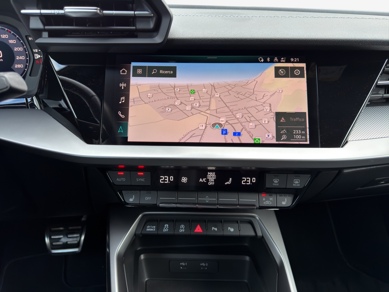 AUDI A3 Sportback 35 TFSI advanced Attraction S-tronic-image-10