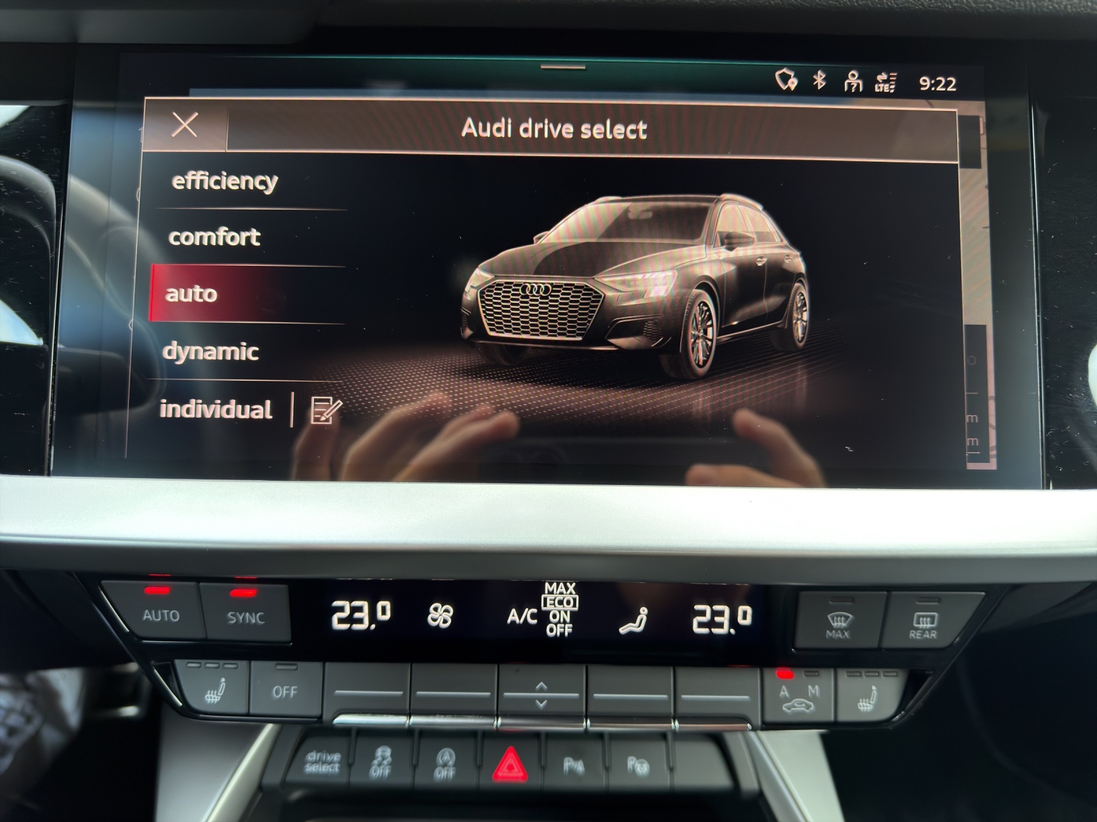 AUDI A3 Sportback 35 TFSI advanced Attraction S-tronic-image-14