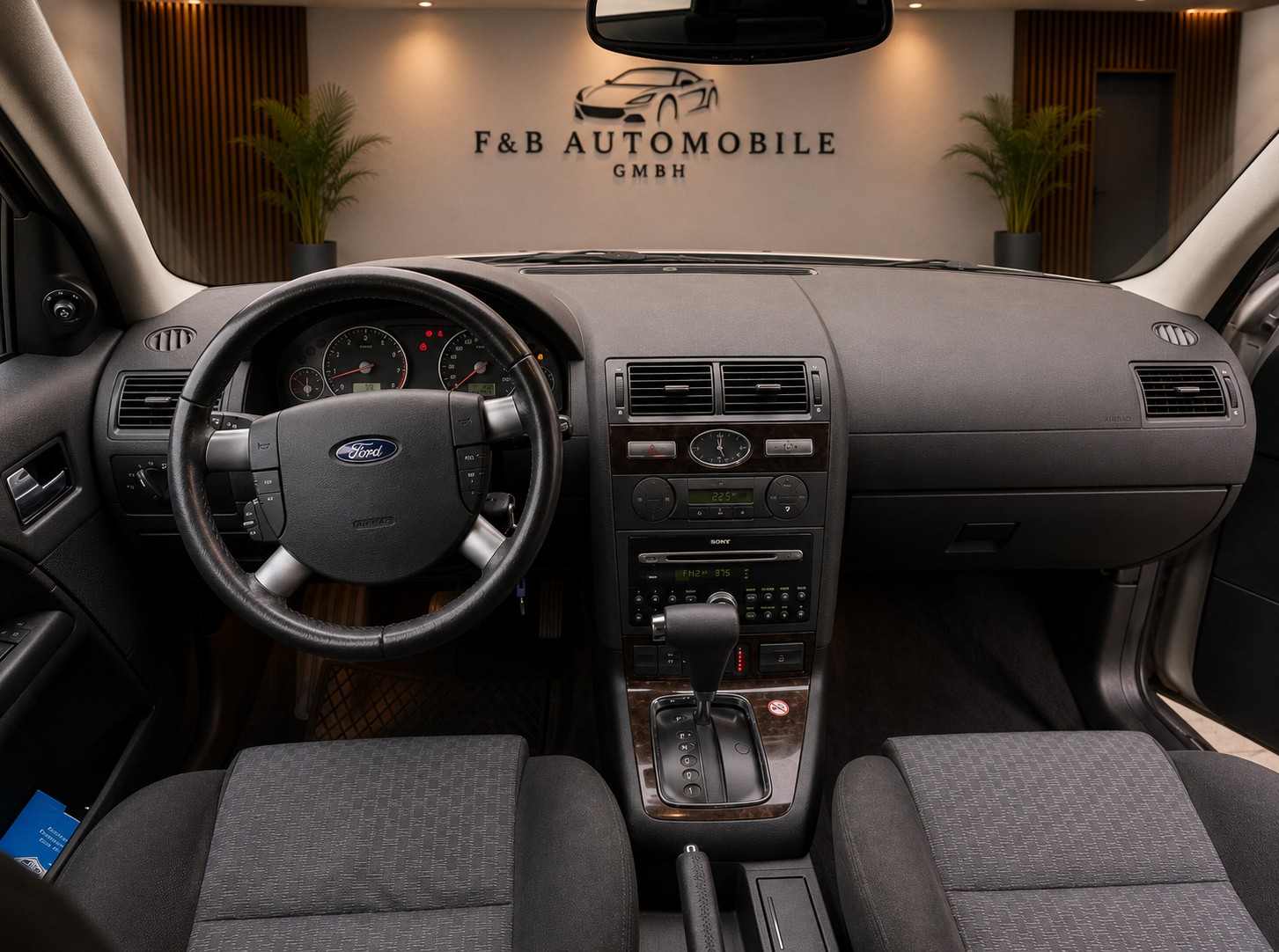 FORD Mondeo 2.0i 16V Ghia-image-6