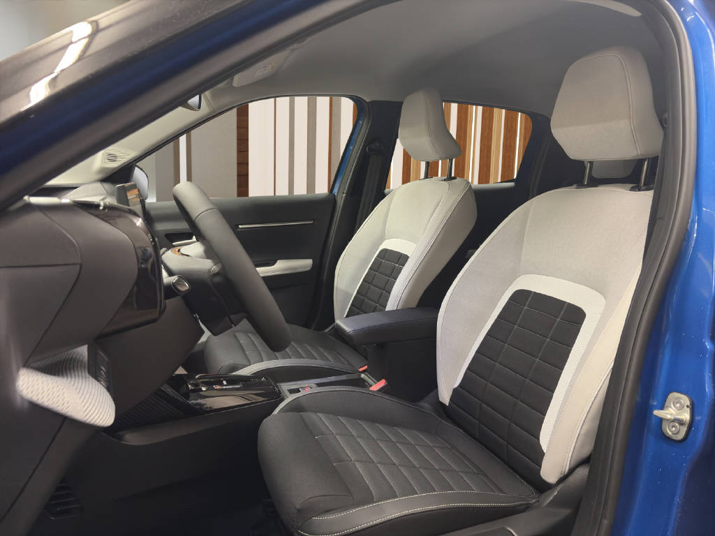 CITROEN C3 1.2 Hybrid Max-image-8