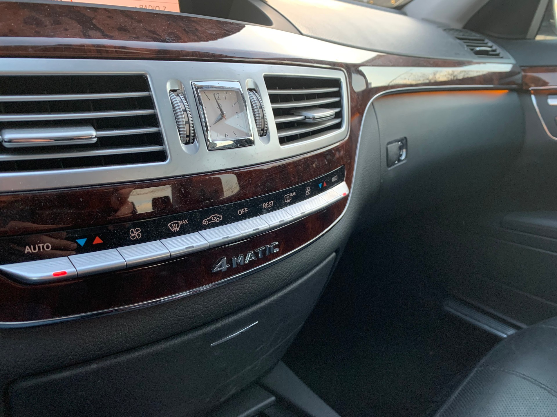 MERCEDES-BENZ S 350 4Matic 7G-Tronic-image-8