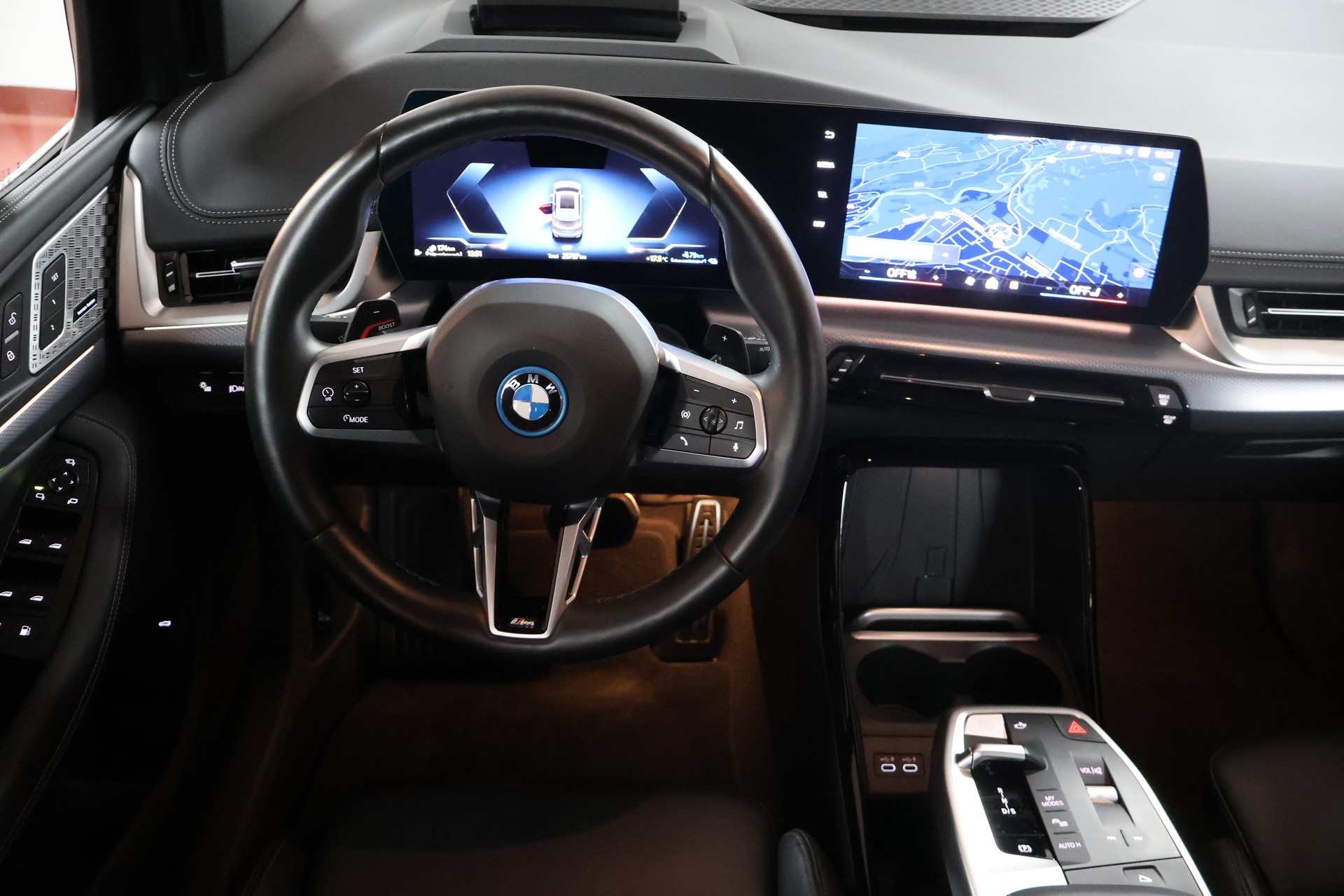 BMW 230e xDrive Active Tourer M Sport-image-8