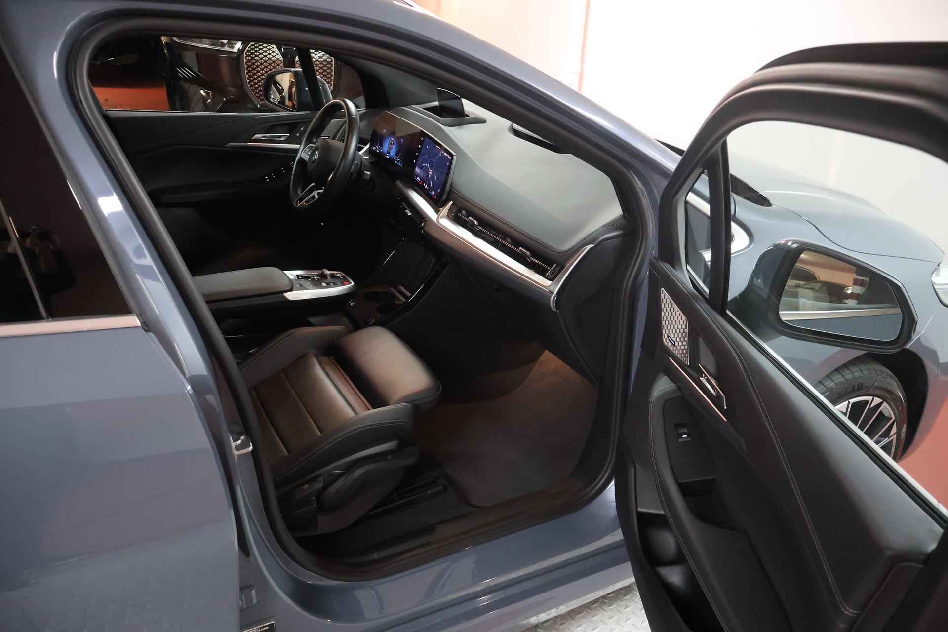 BMW 230e xDrive Active Tourer M Sport-image-12