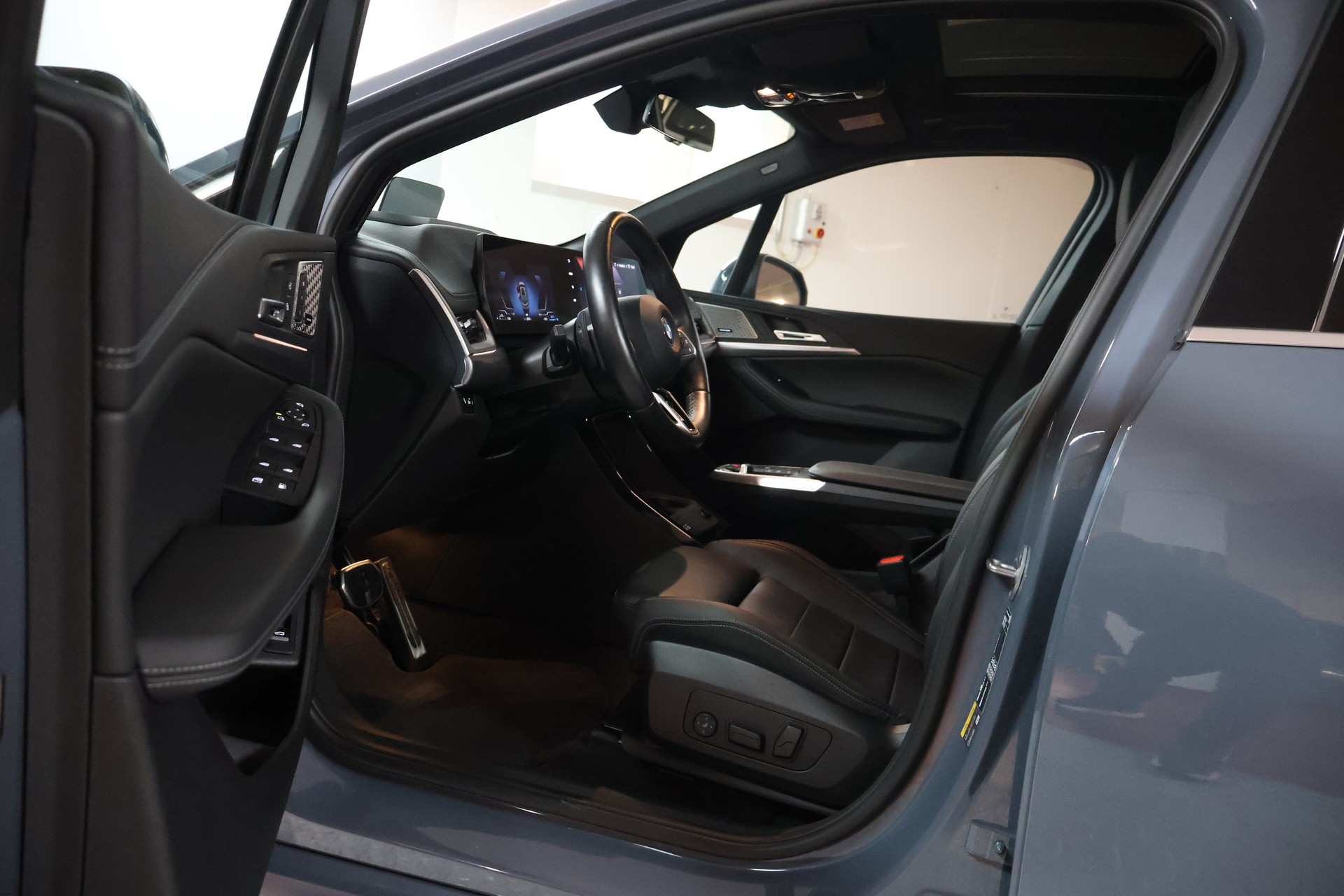 BMW 230e xDrive Active Tourer M Sport-image-6
