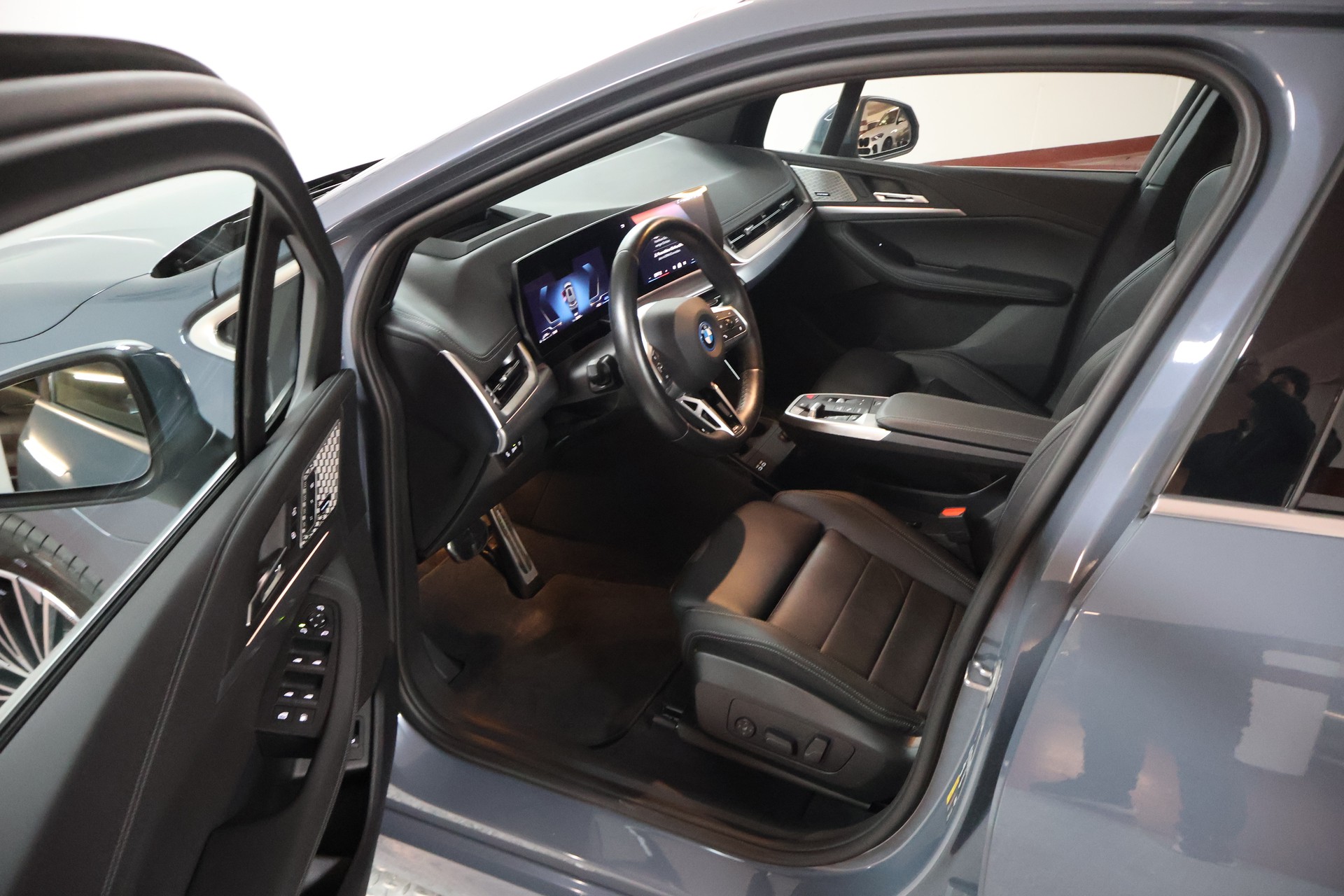 BMW 230e xDrive Active Tourer M Sport-image-5