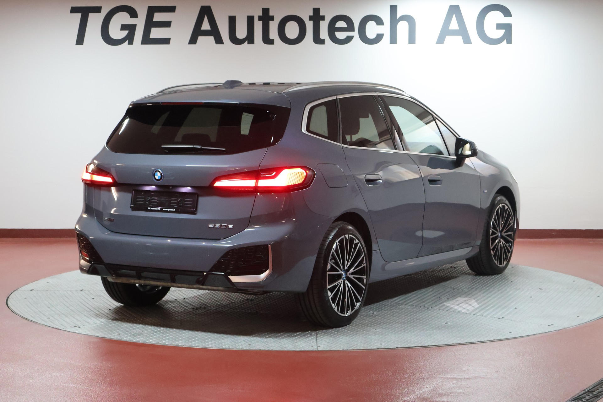 BMW 230e xDrive Active Tourer M Sport-image-19