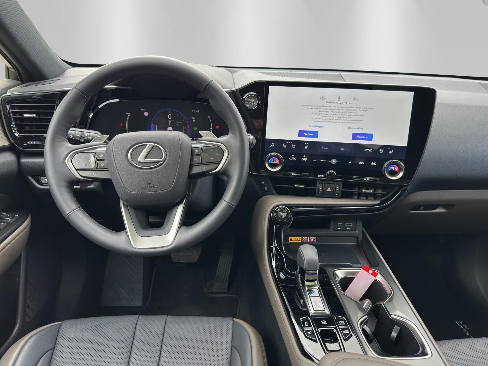 LEXUS NX 450h+ Overtrail-image-9