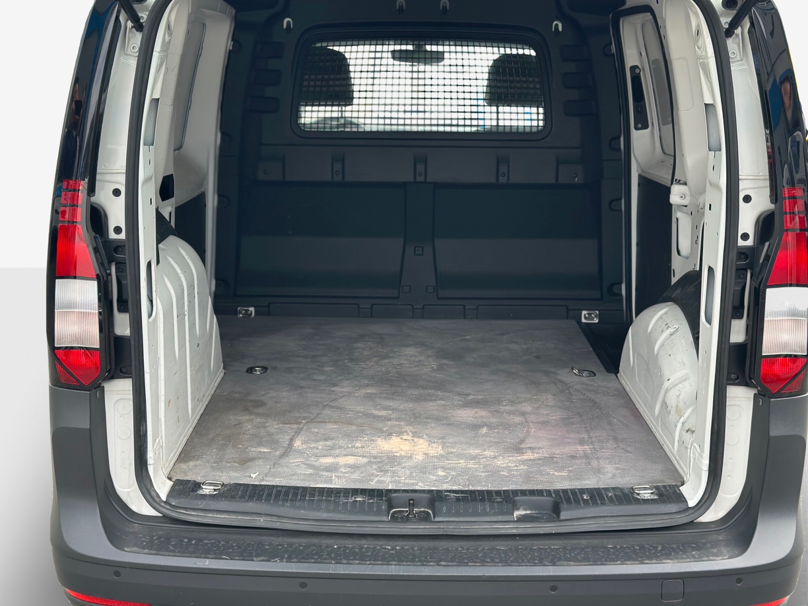 VW Caddy Cargo 2.0TDI 4Motion-image-12